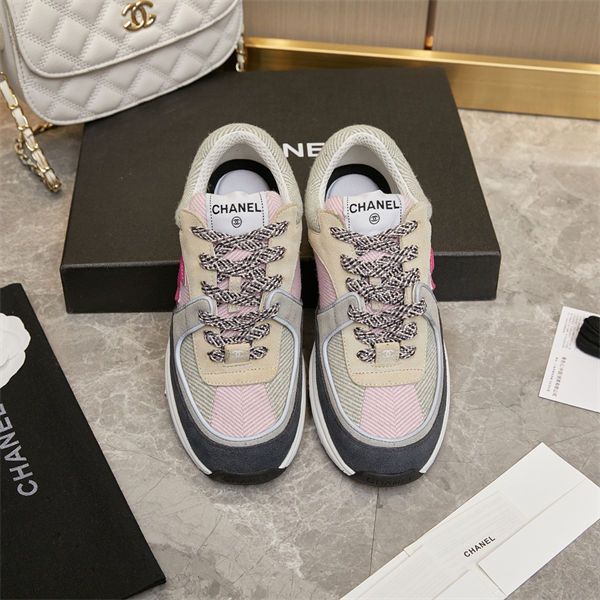 Chanel Sneakers detail 3