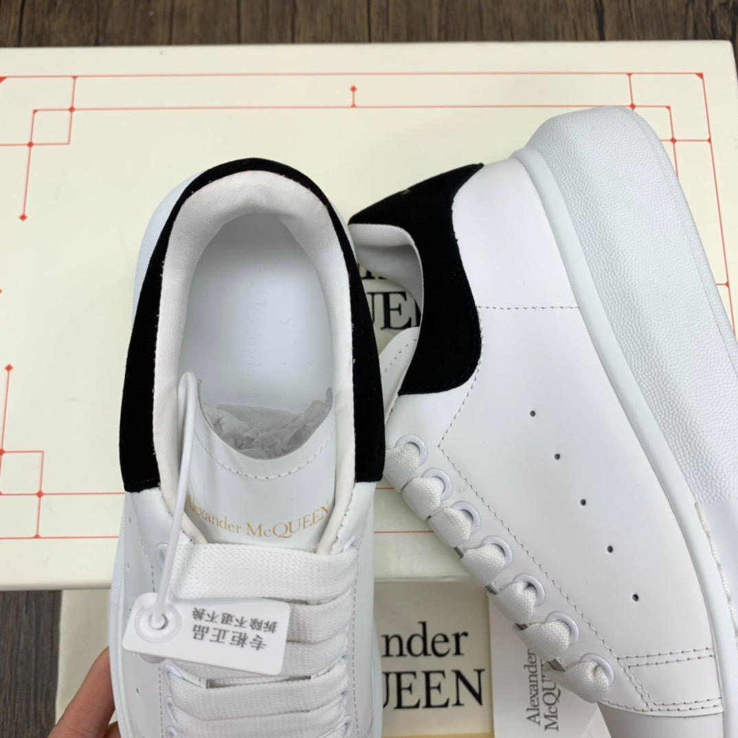 McQuen Ivory Black 553770WHGP79061 detail 7
