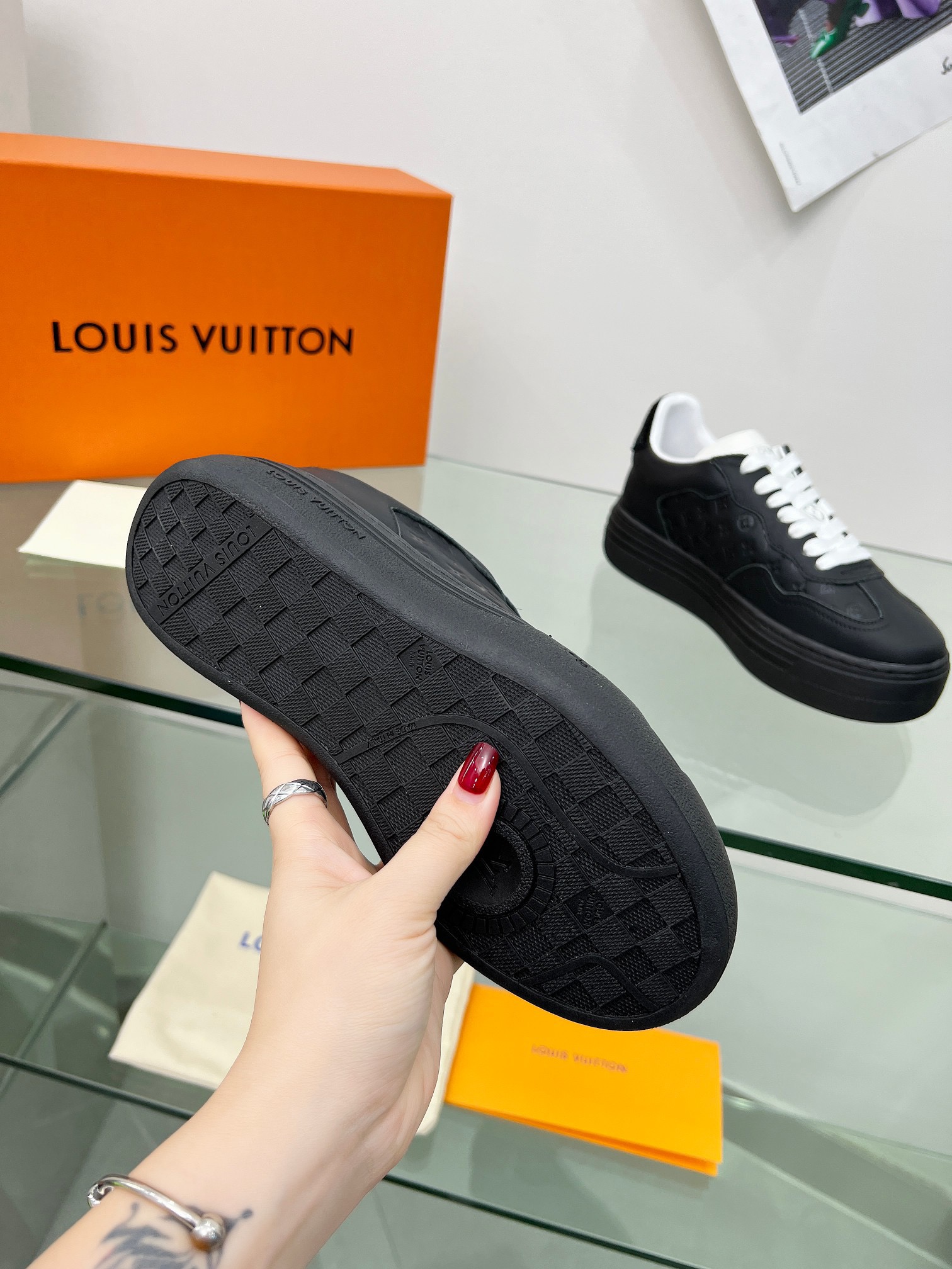 L X V Groovy SNEAKERS detail 8