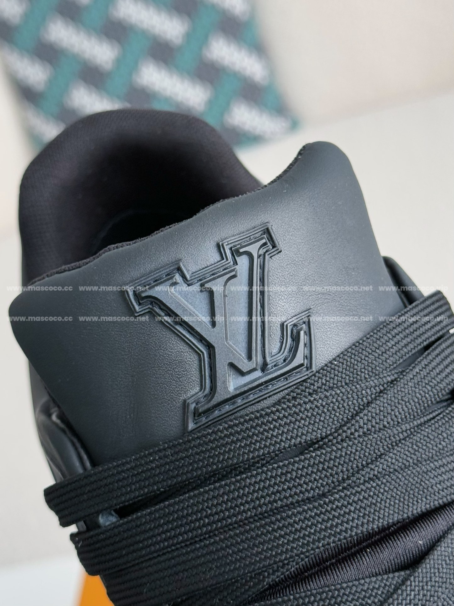 L X V TRAINER SNEAKERS detail 10