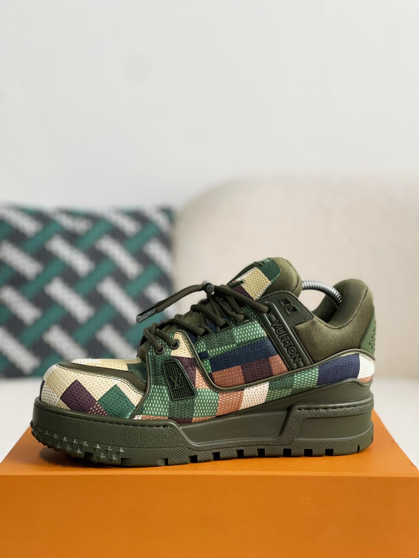 L X V TRAINER MAXI SNEAKERS detail 4