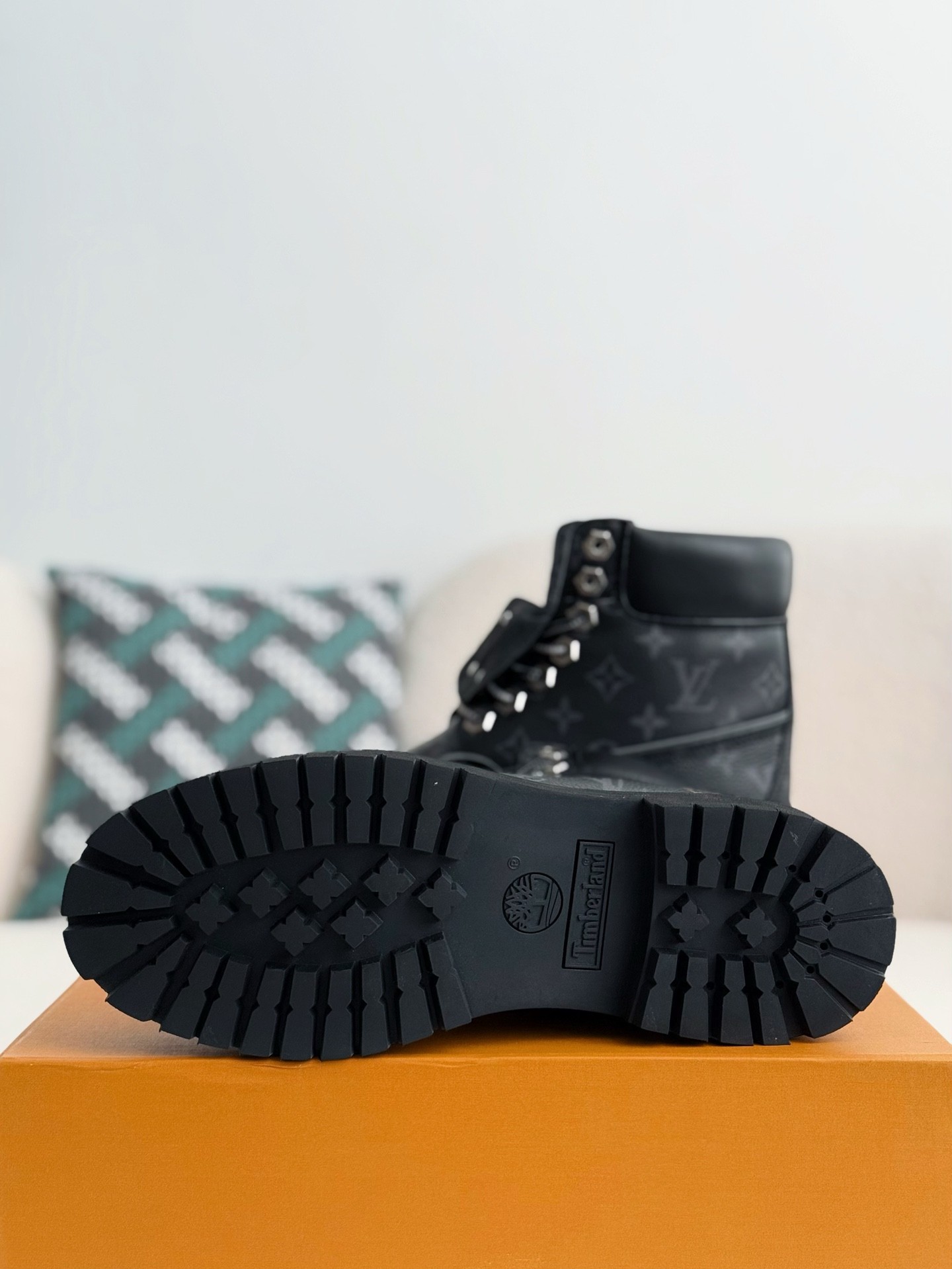 L X V & Timland Black boots/Martin boots/boots detail 5
