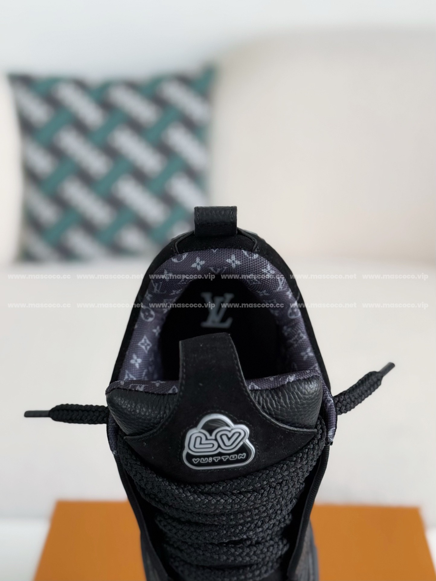 L X V SKATE LOW-TOP SNEAKERS detail 8