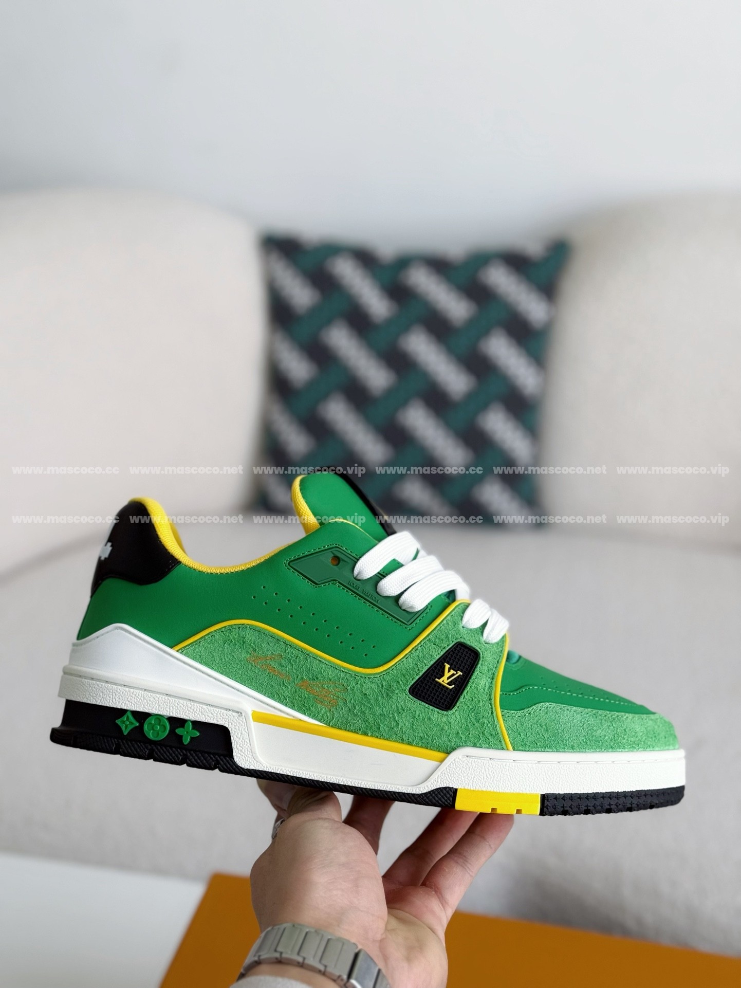 L X V TRAINER SNEAKERS detail 6