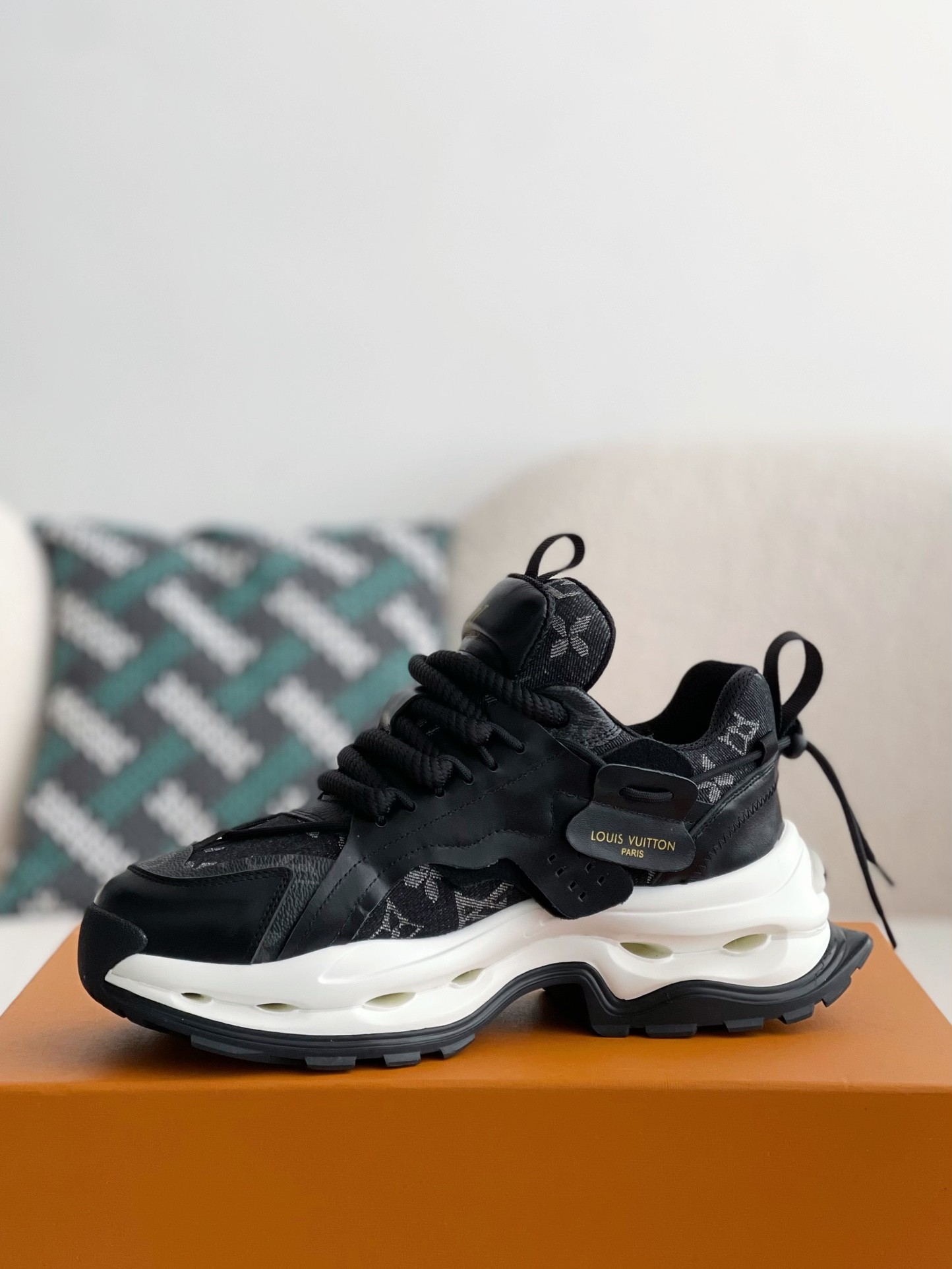 L X V CASUAL SNEAKERS detail 4