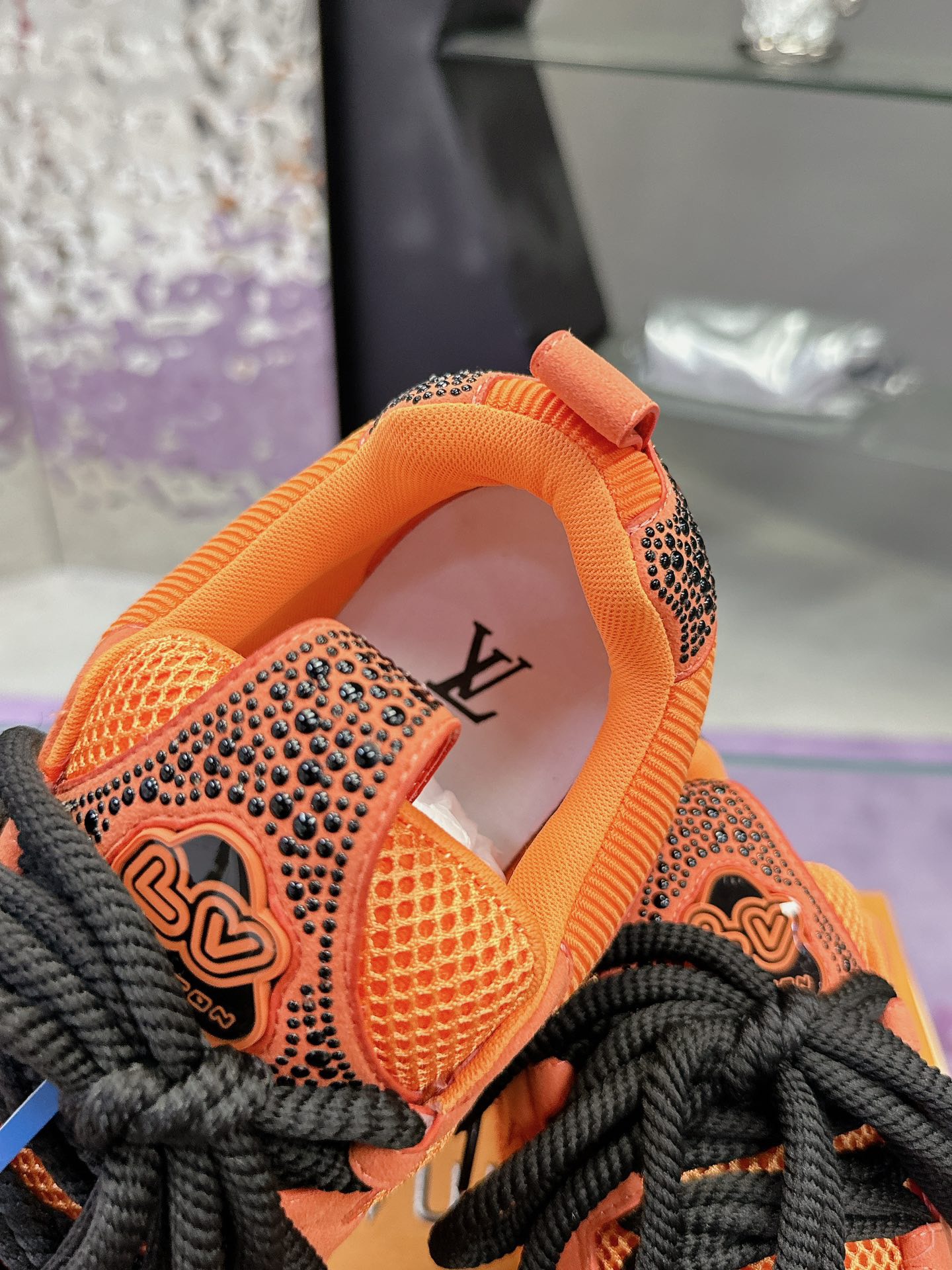 L X V NEW SKATE detail 8