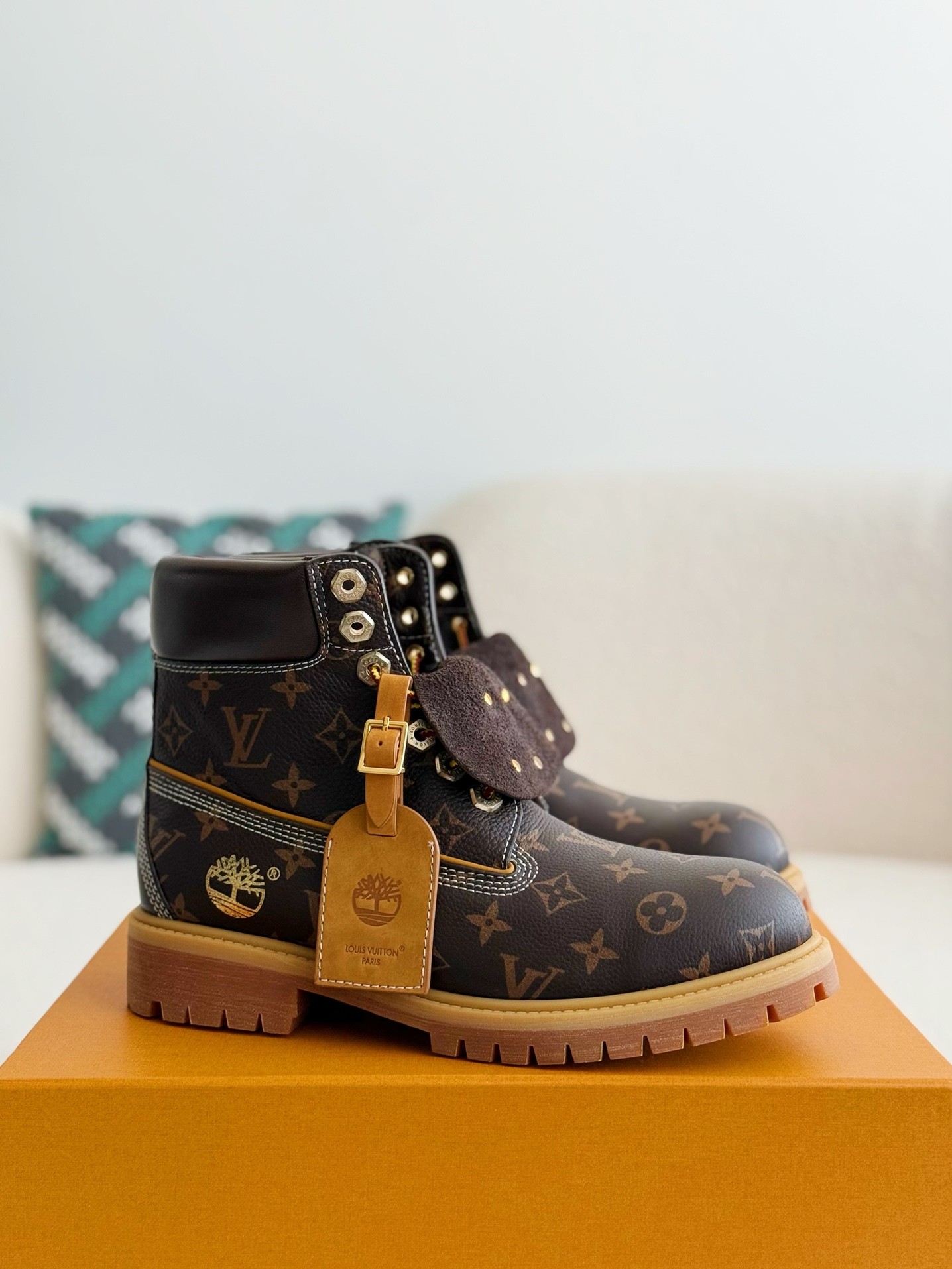 L X V x Timland boots/Martin boots/boots detail 2