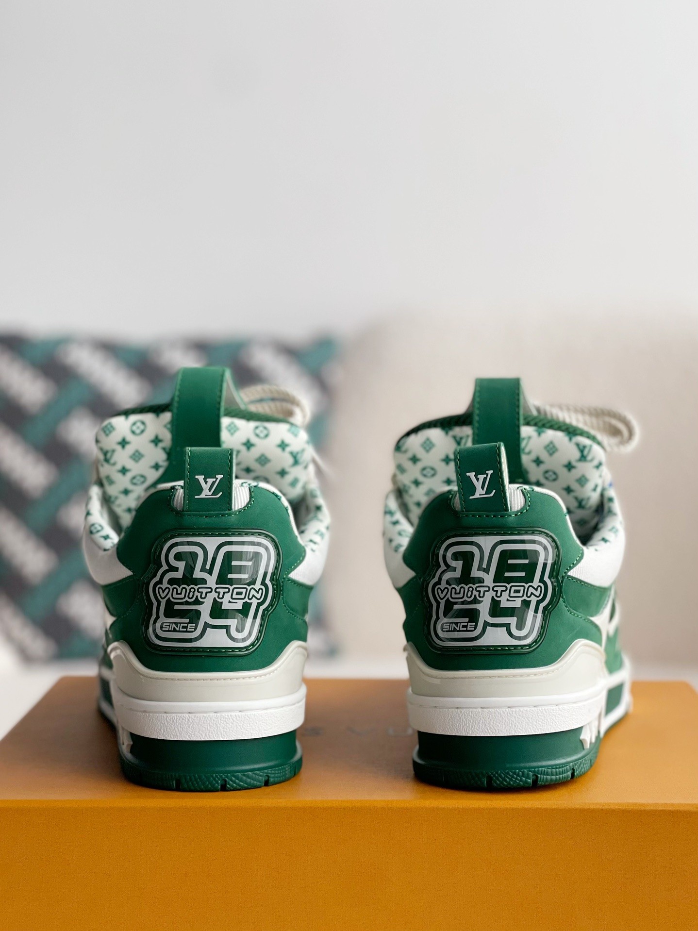 L X V Skate Sneaker detail 5