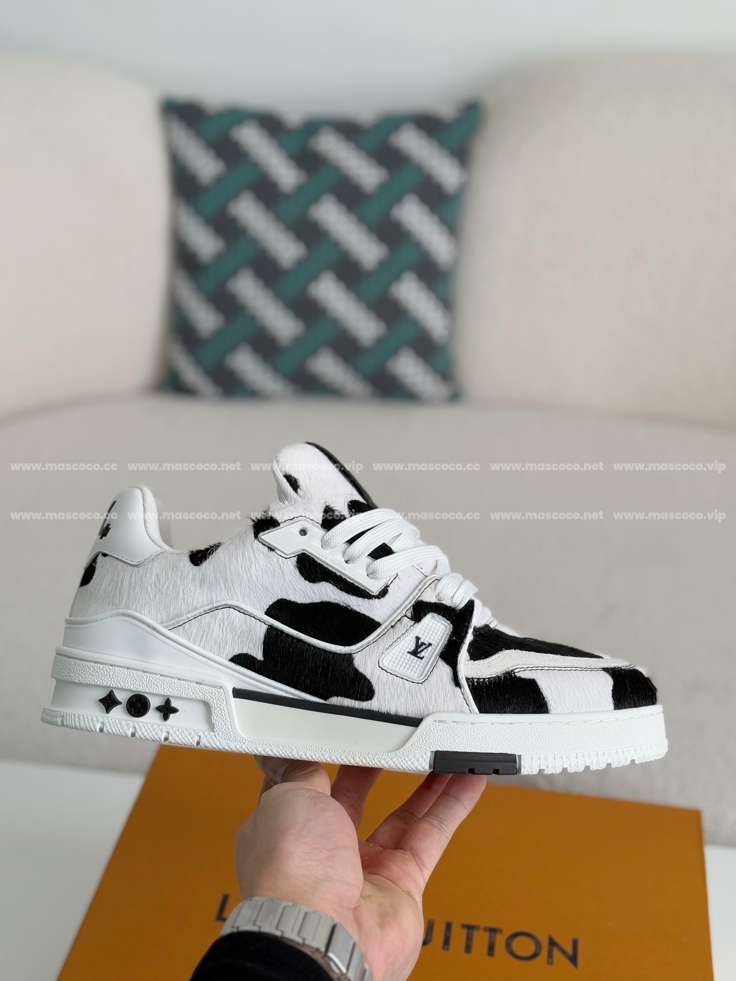 L X V TRAINER SNEAKERS detail 6