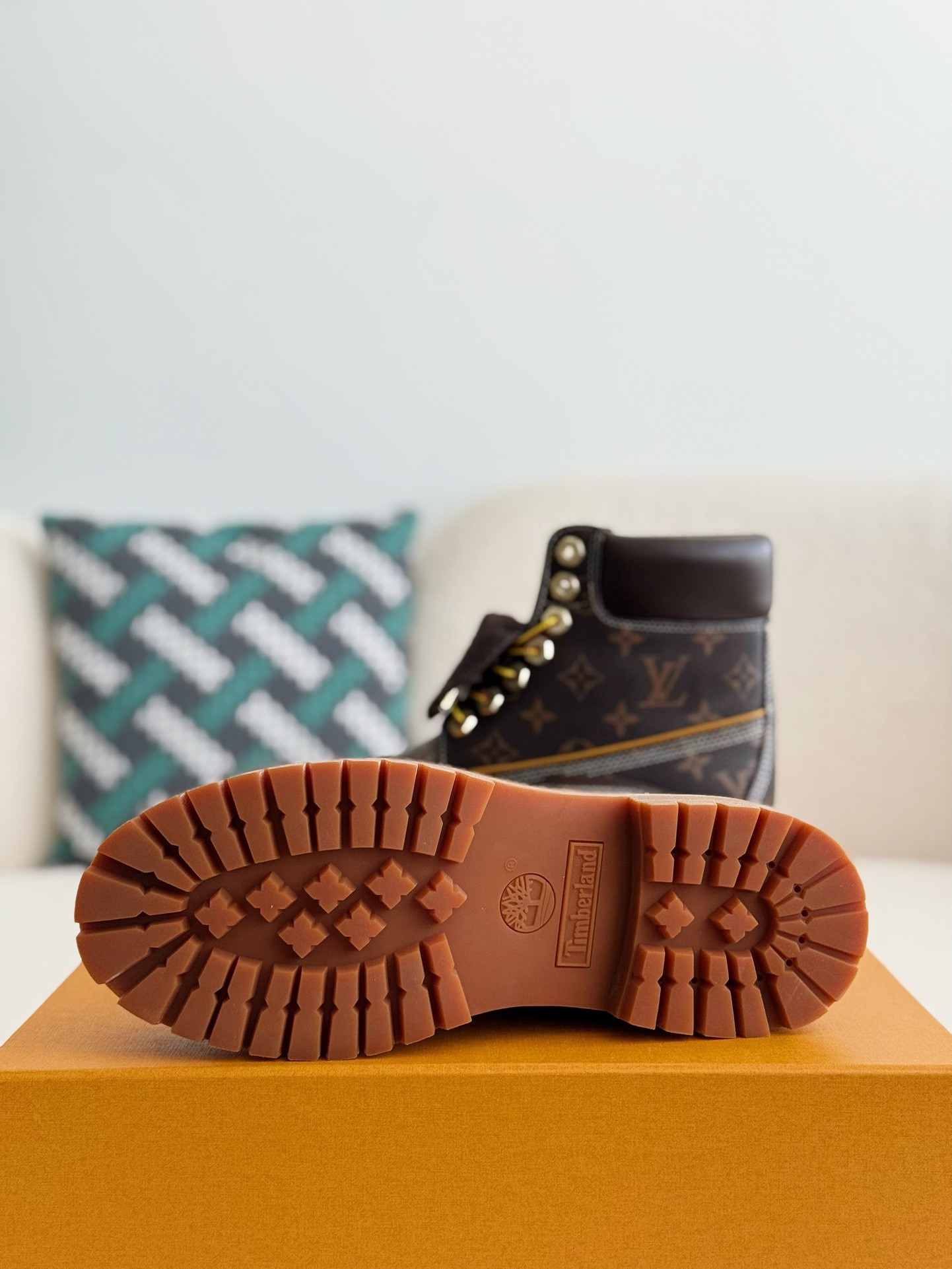 L X V x Timland boots/Martin boots/boots detail 5