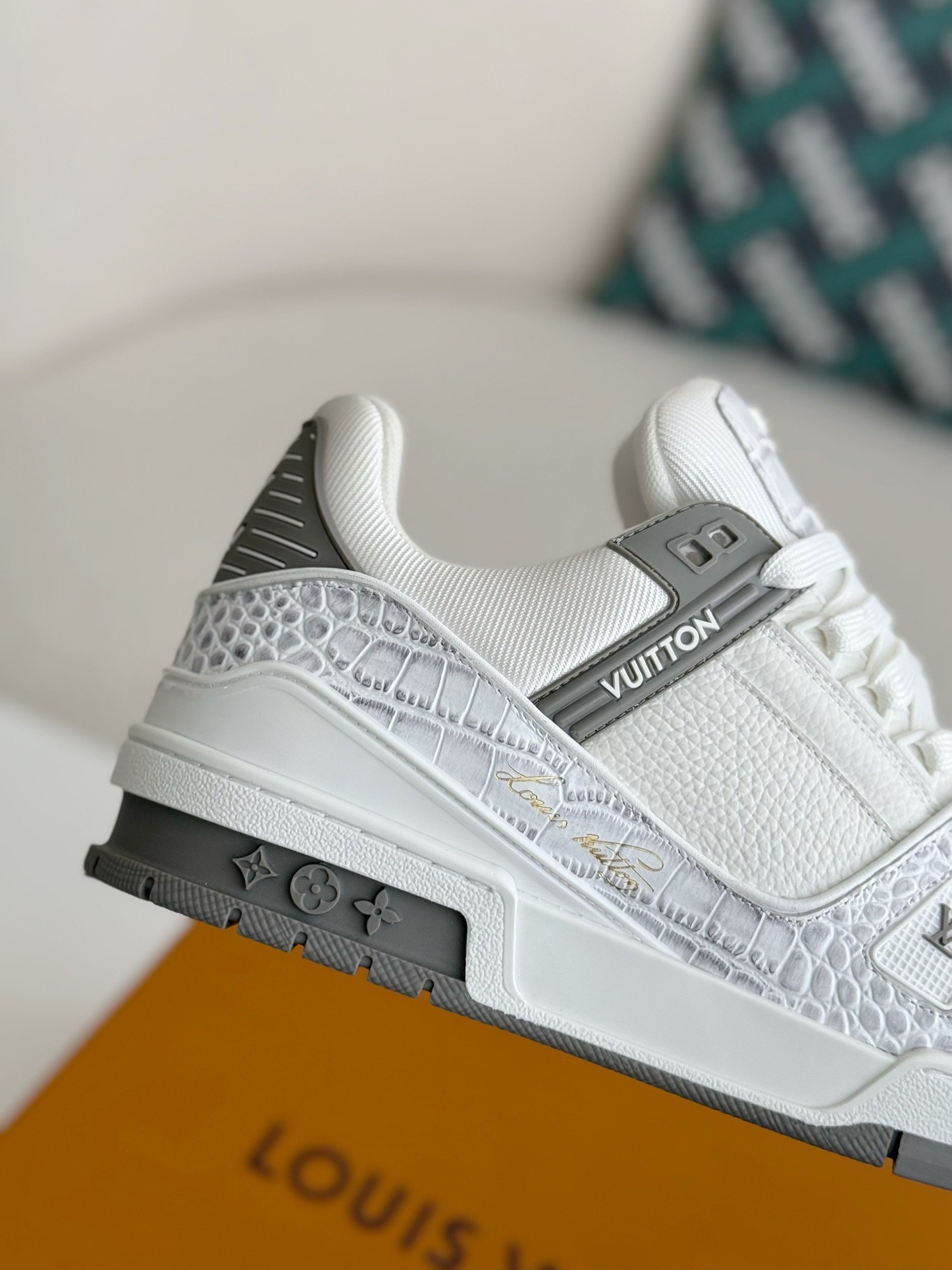 L X V SNEAKERS detail 7