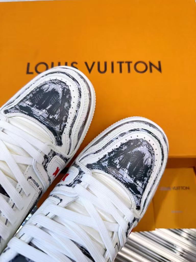 L X V Skate Sneaker detail 8