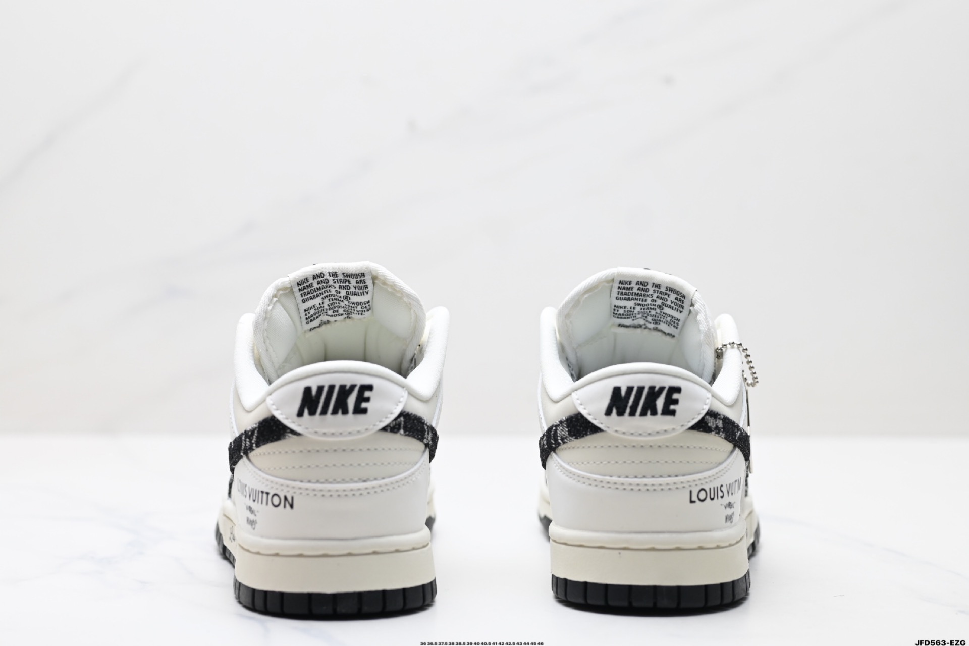 L X V X NK Dunk LOW Sneaker detail 8