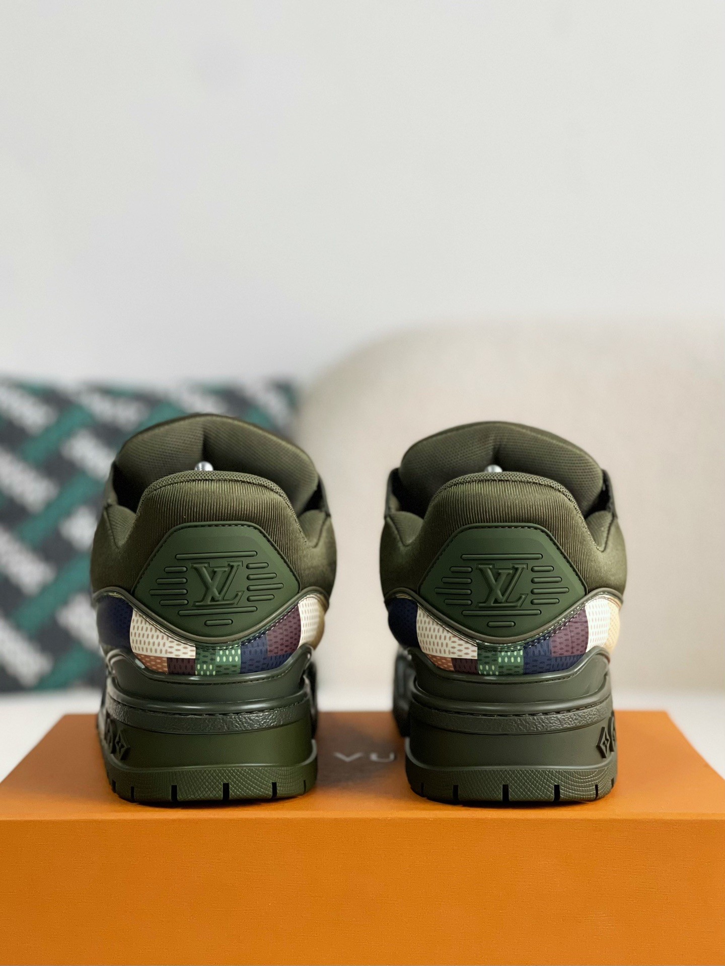 L X V TRAINER MAXI SNEAKERS detail 3