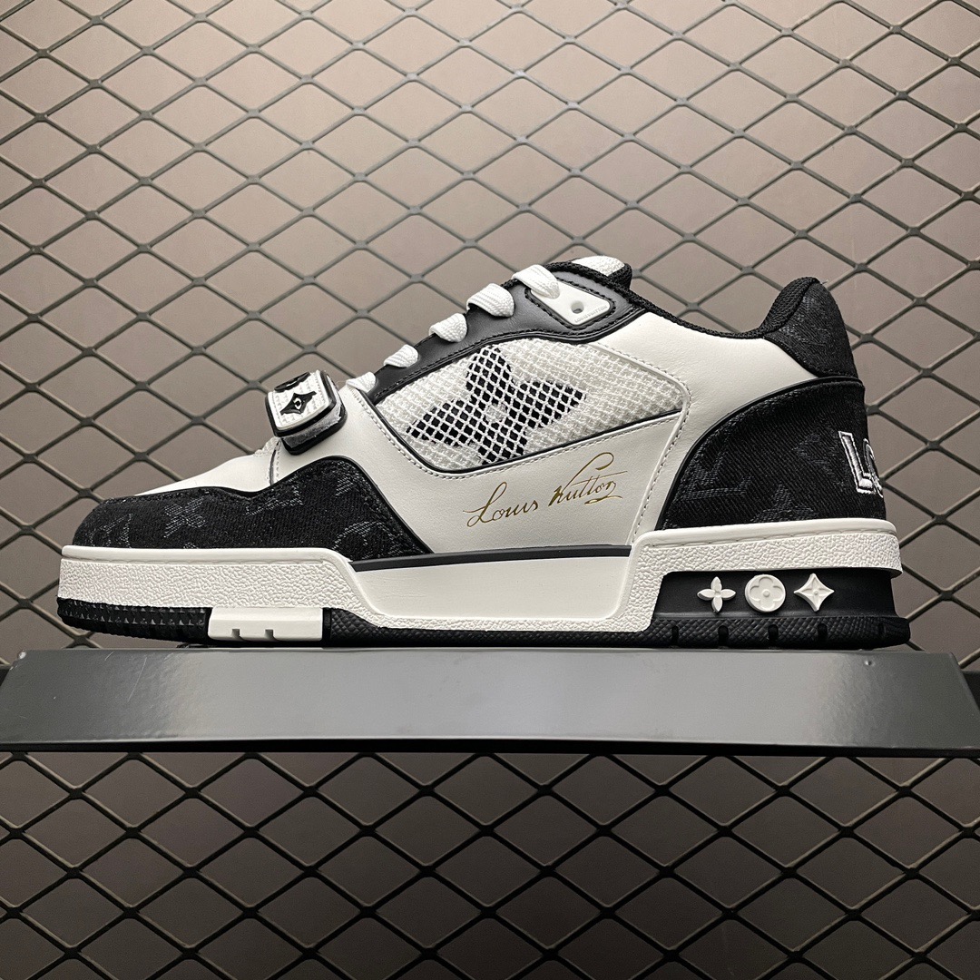 L X V TRAINER Sneakers