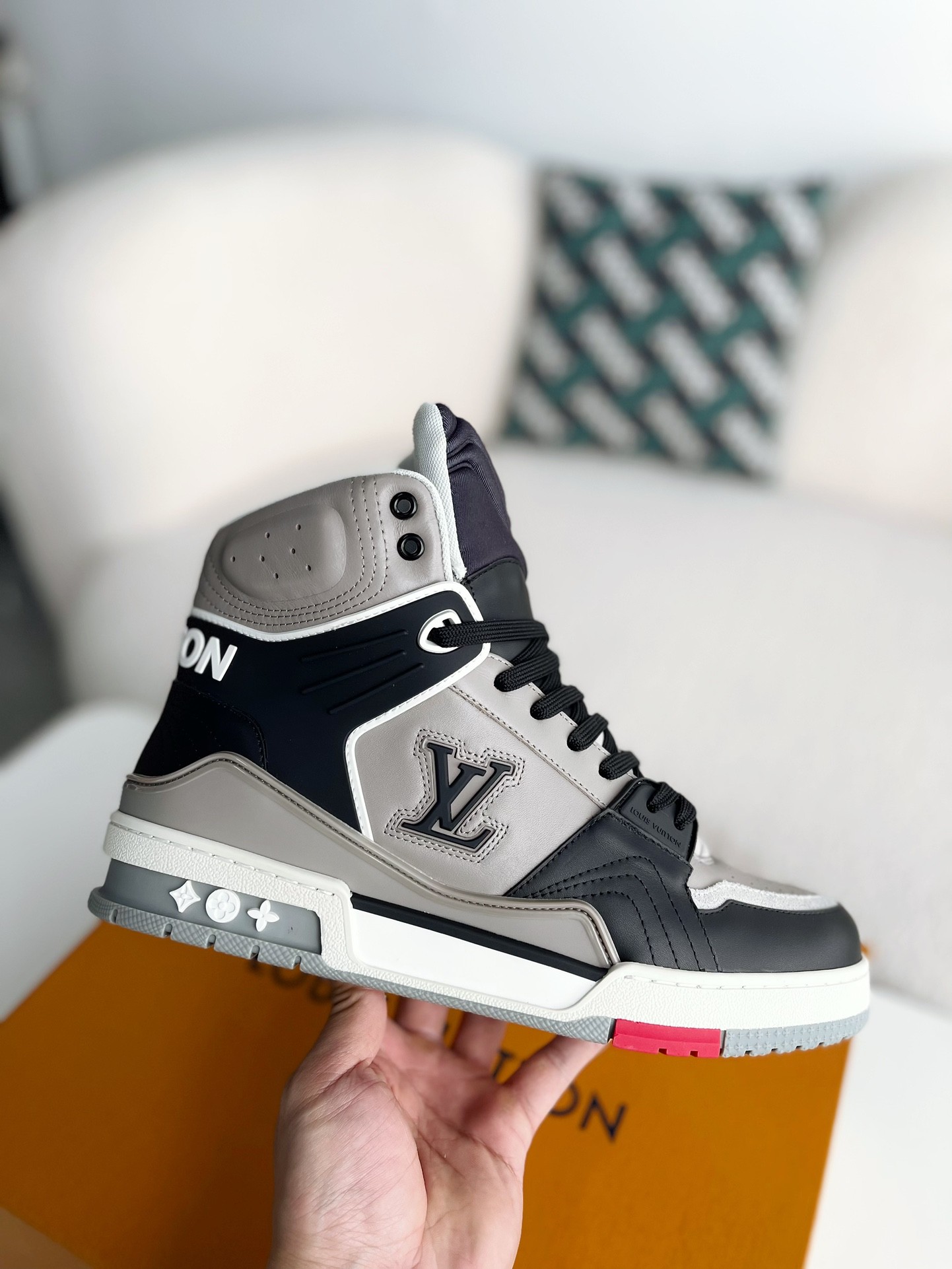 L X V TRAINER SNEAKERS(Men's style) detail 6