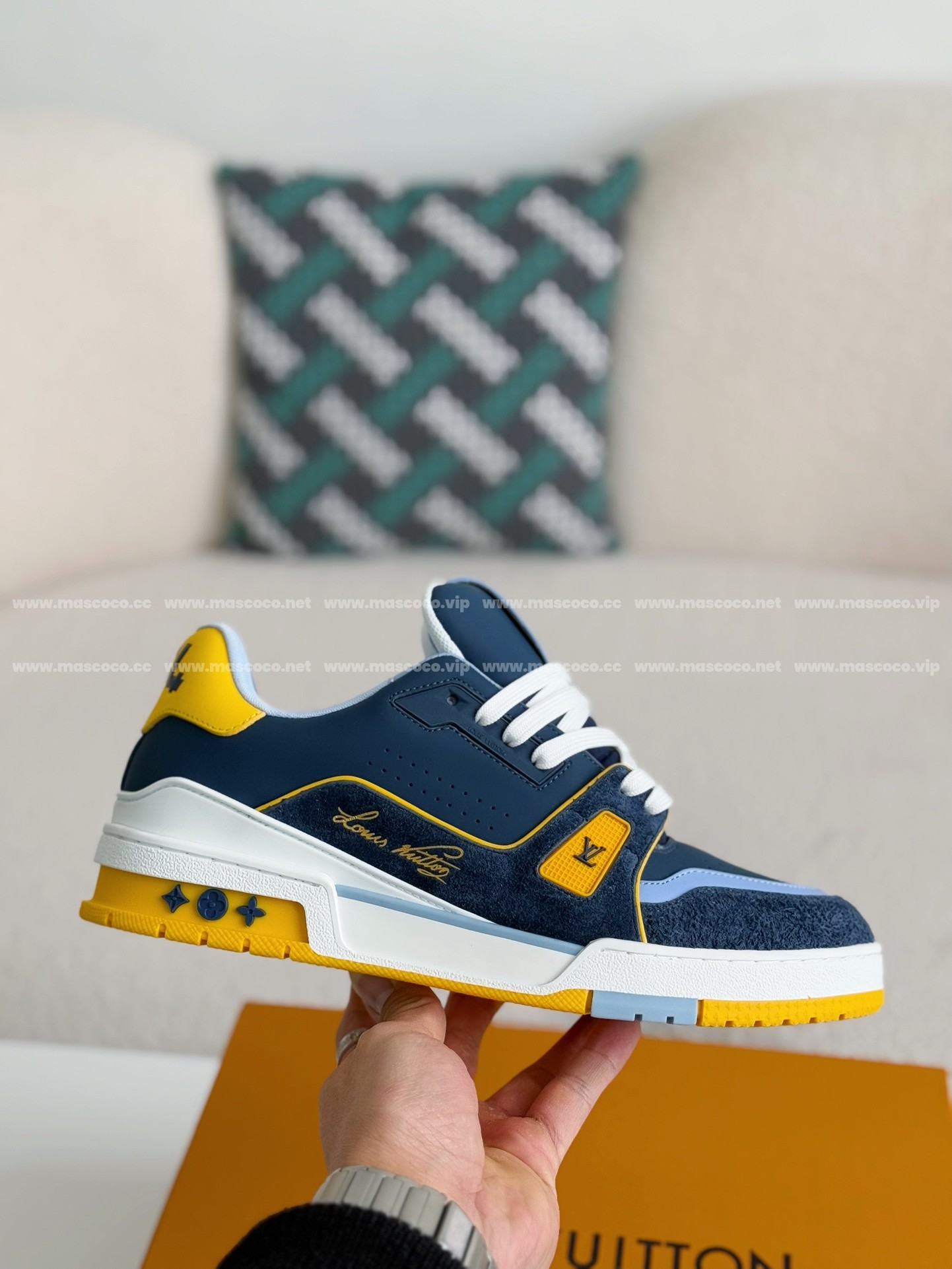 L X V TRAINER SNEAKERS detail 6
