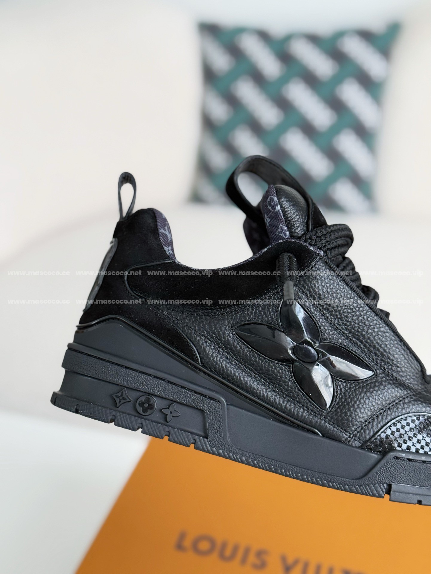 L X V SKATE LOW-TOP SNEAKERS detail 7