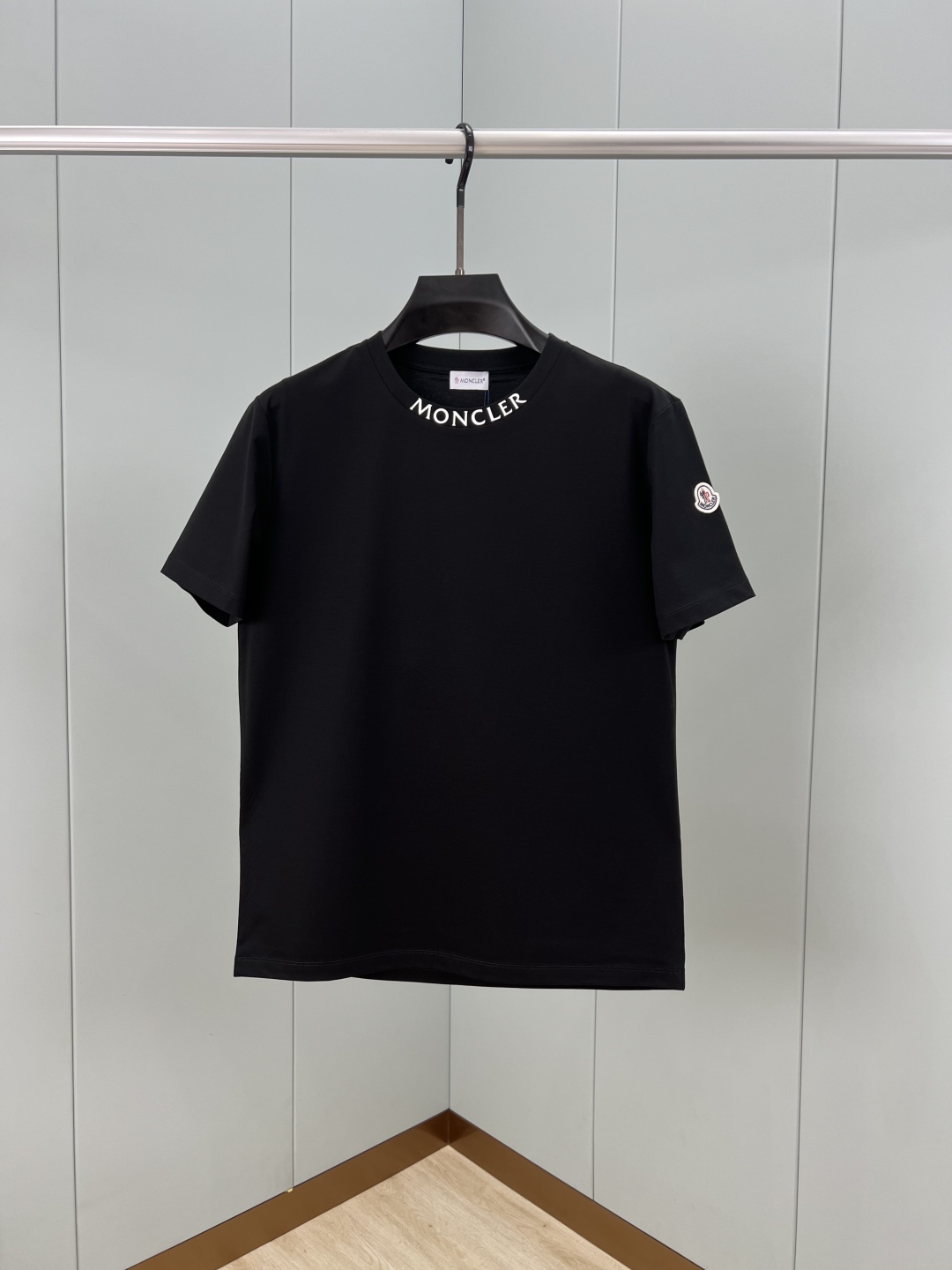 MONC NEW  T-shirt