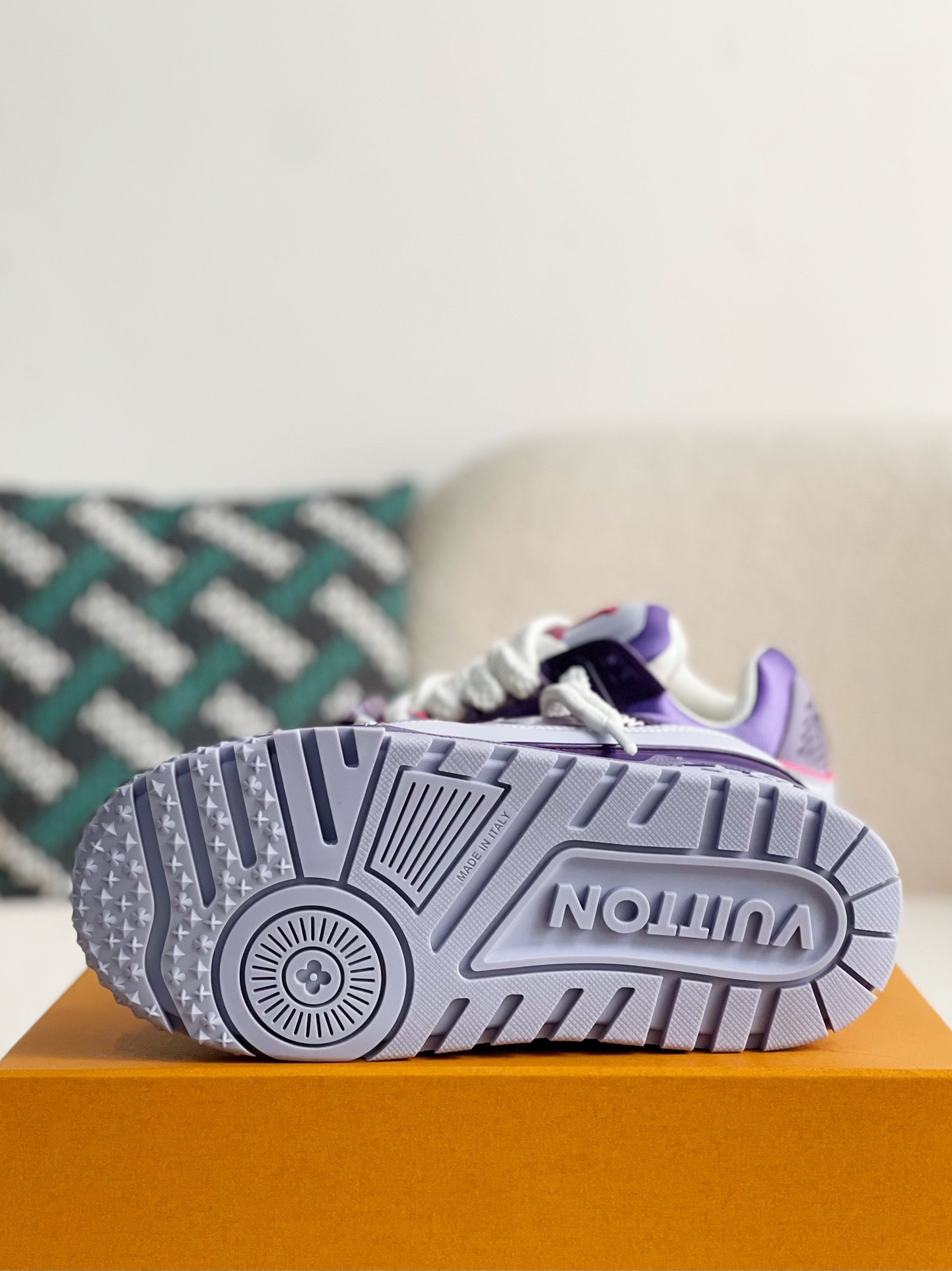 L X V TRAINER MAXI SNEAKERS detail 5