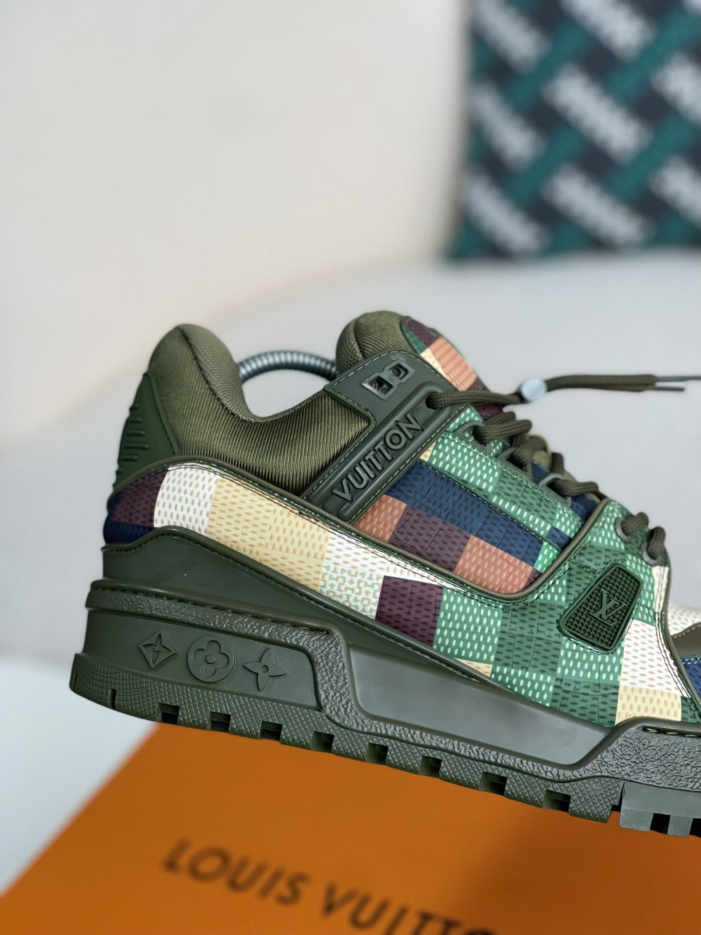 L X V TRAINER MAXI SNEAKERS detail 7