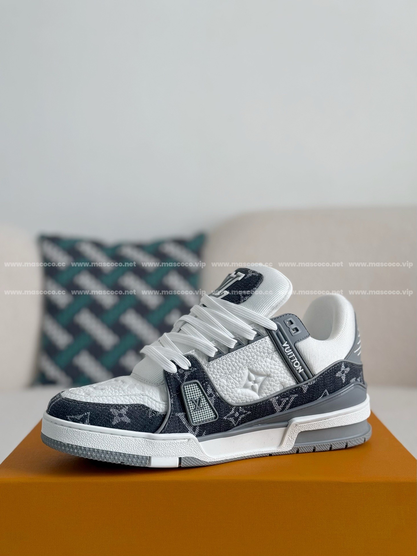 L X V TRAINERS SNEAKERS detail 4