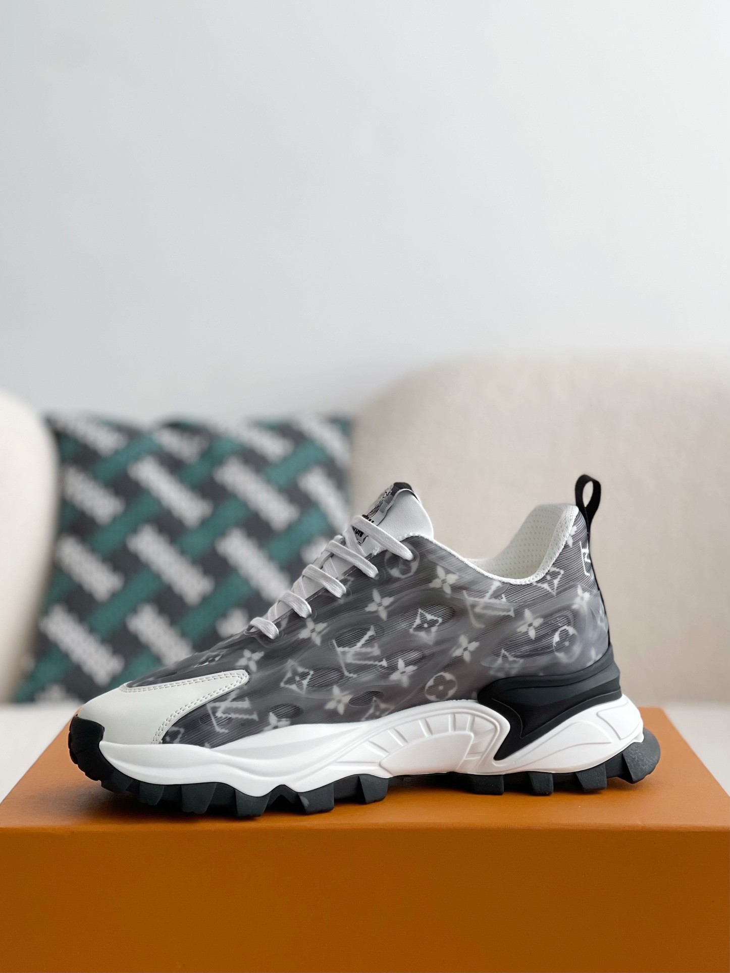 L X V CASUAL SNEAKERS detail 4