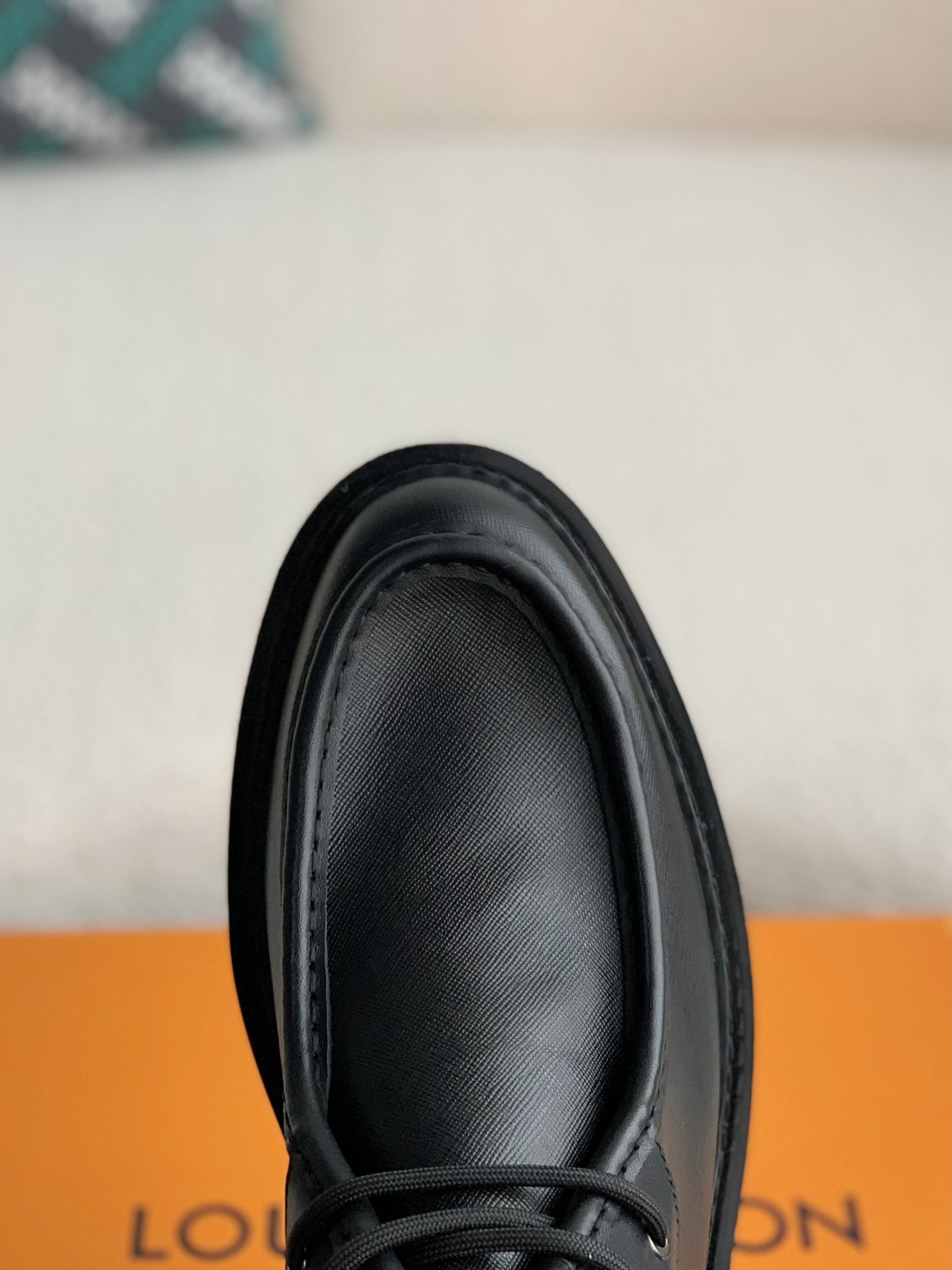 L X V Men's Leather Shoes detail 4