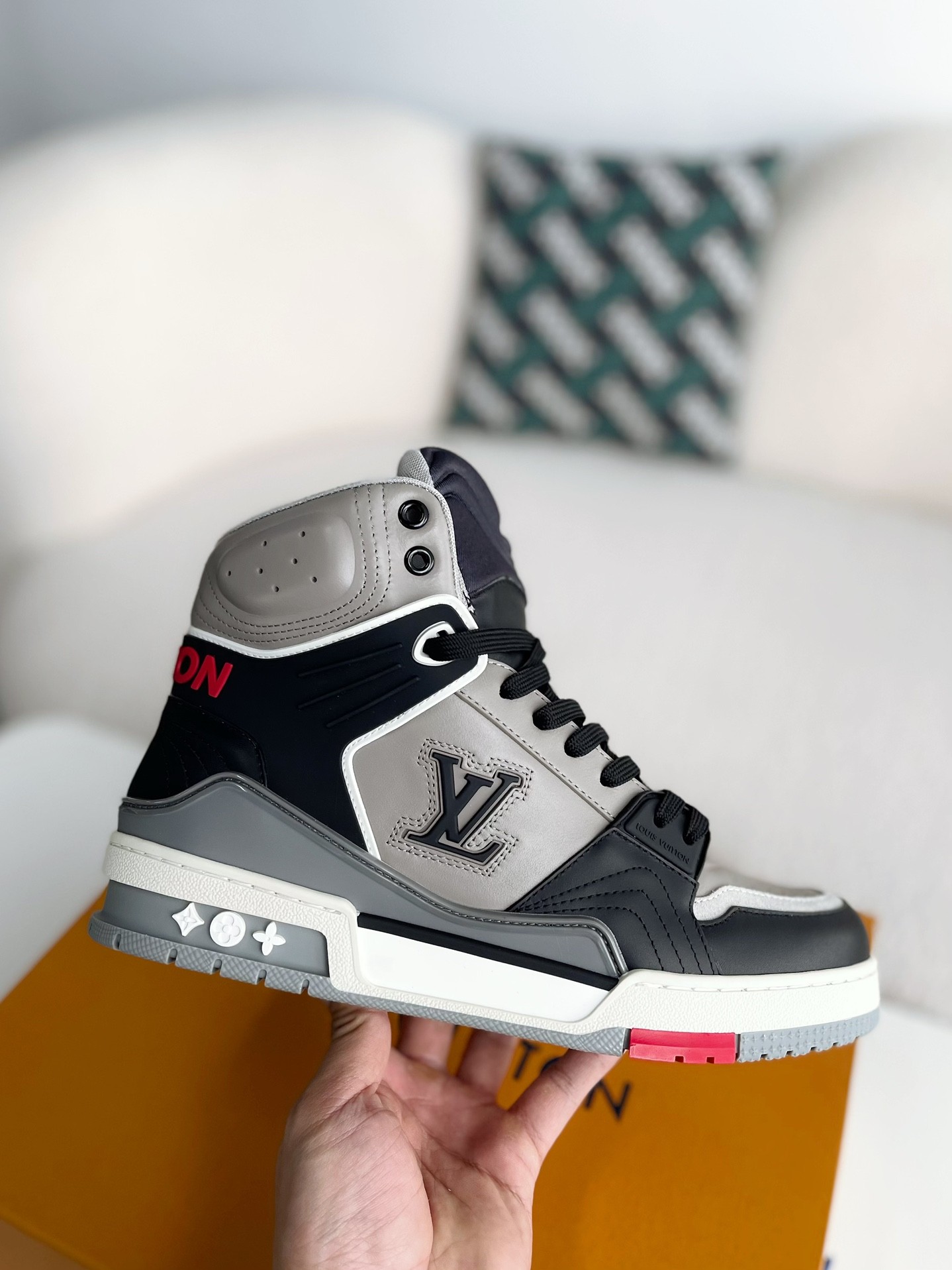 L X V TRAINER SNEAKERS(Men's style) detail 6