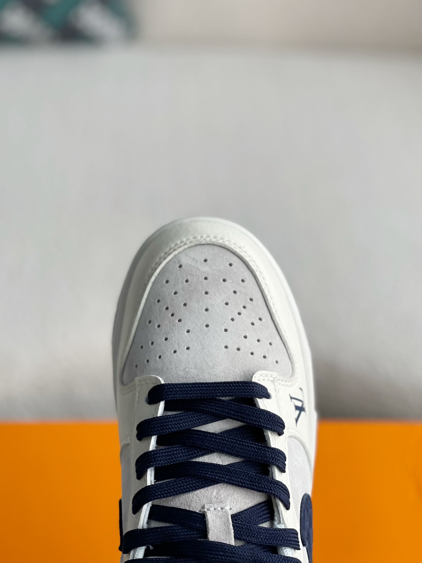 L X V x NK Dunk Low-top board shoes detail 9