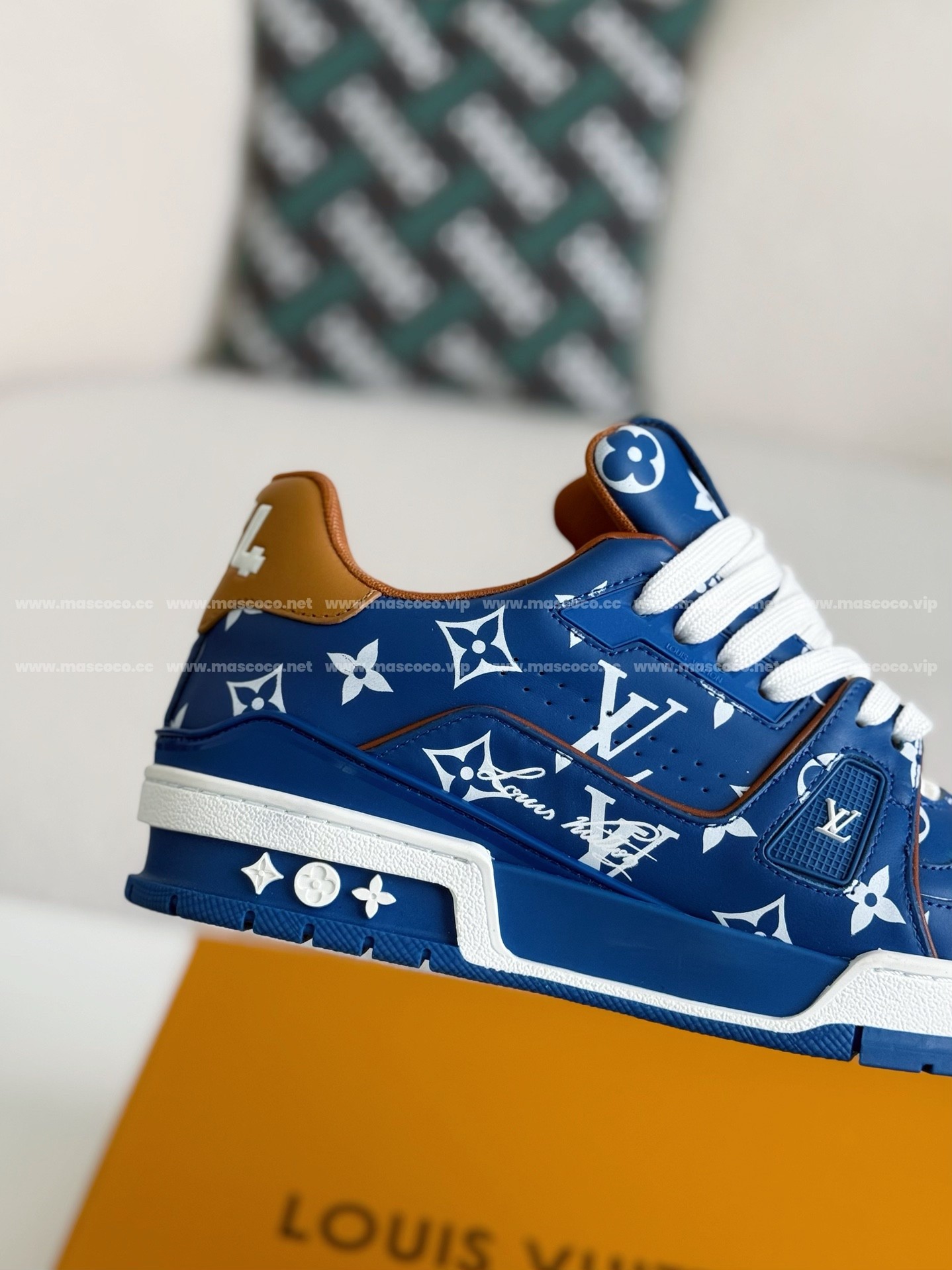 L X V TRAINER SNEAKERS detail 7