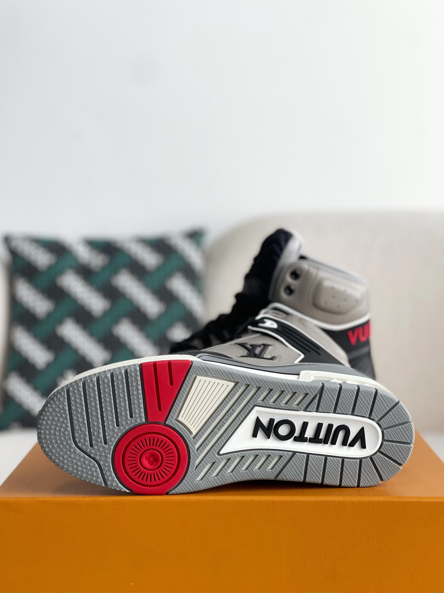 L X V TRAINER SNEAKERS(Men's style) detail 5