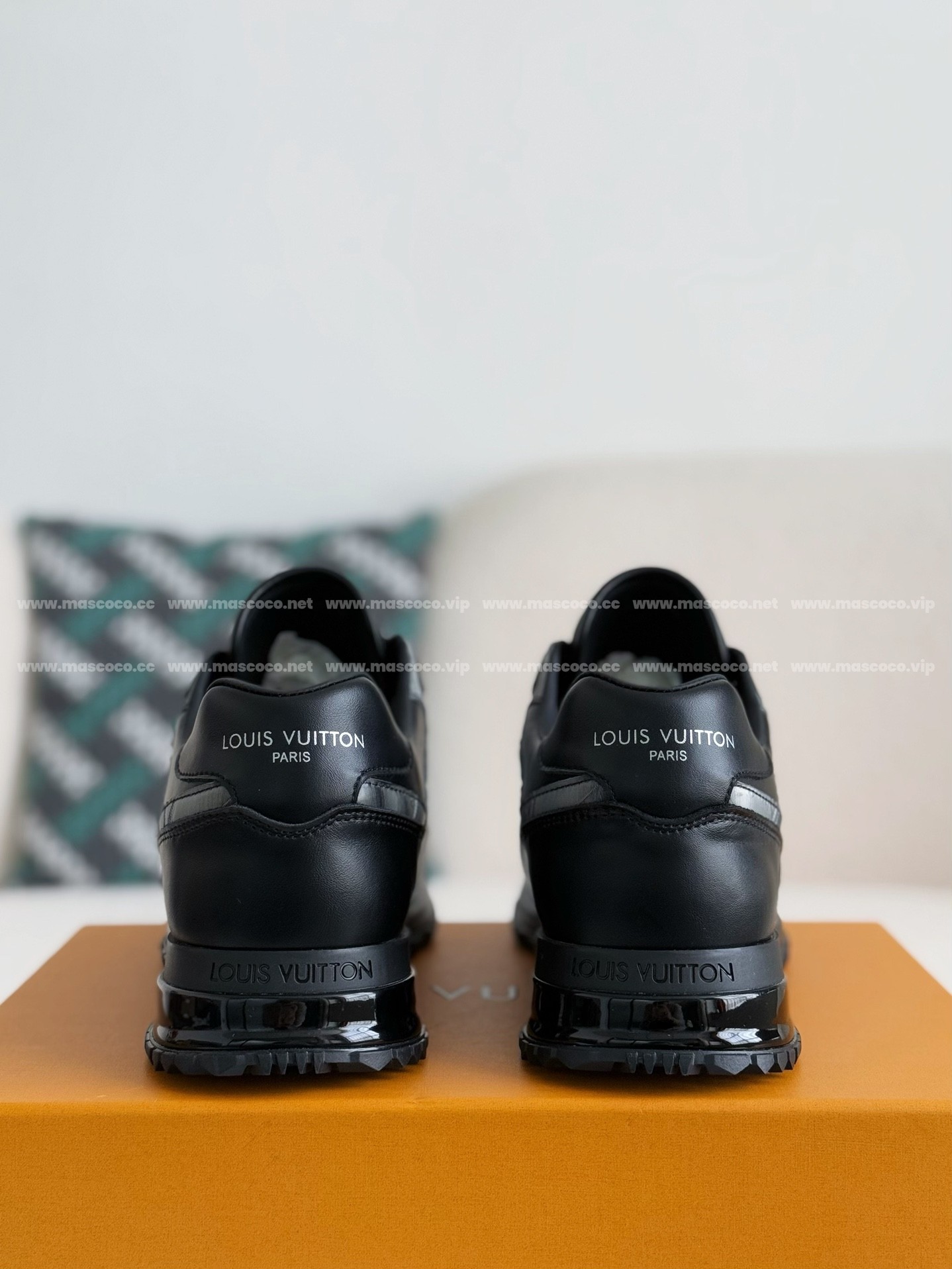 L X V RUN AWAY Casual Shoes detail 3
