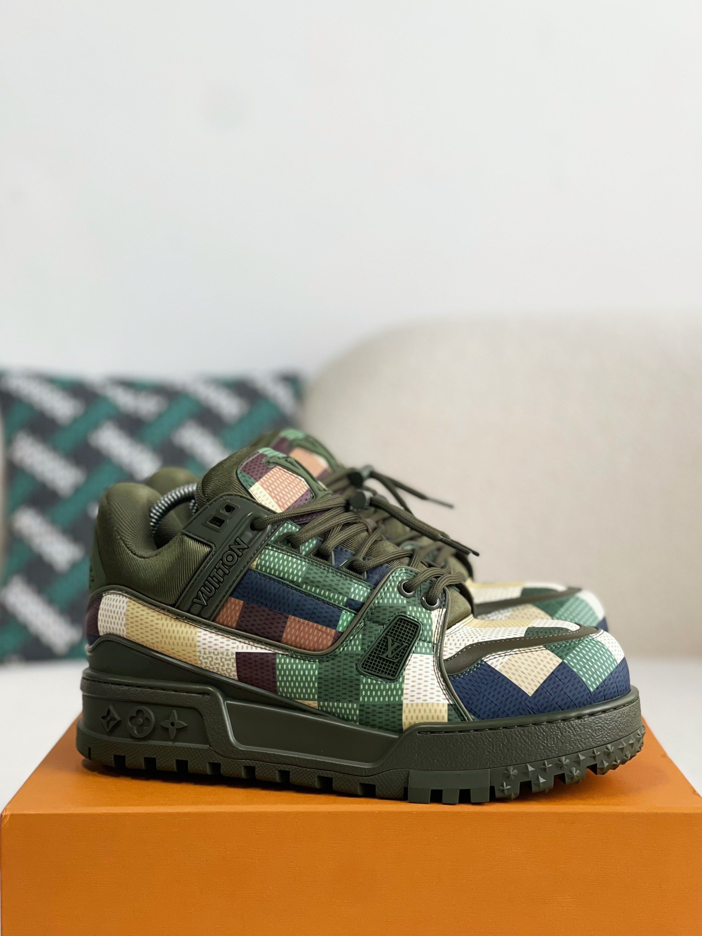 L X V TRAINER MAXI SNEAKERS detail 2