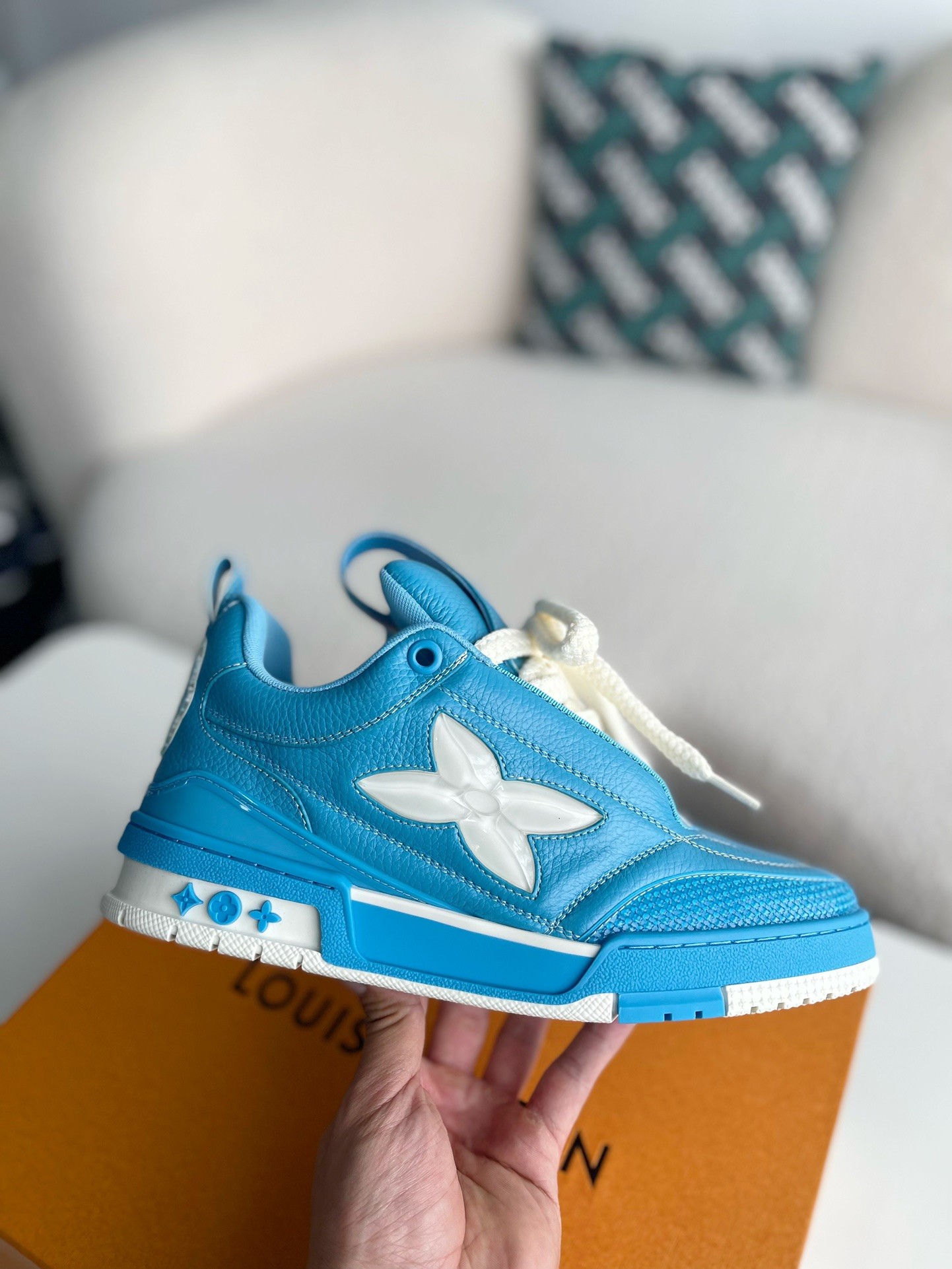L X V Skate Sneakers detail 6