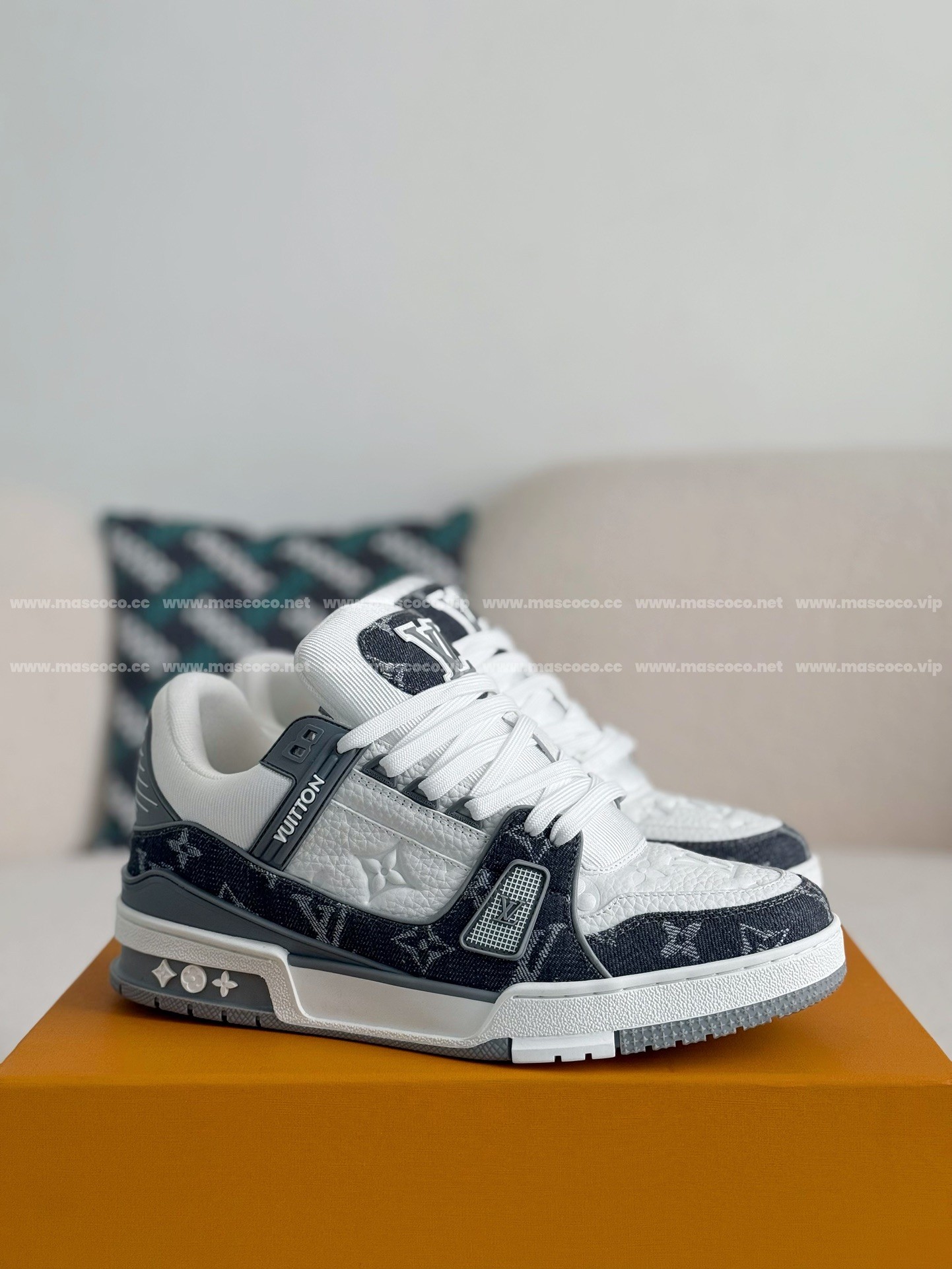 L X V TRAINERS SNEAKERS detail 2