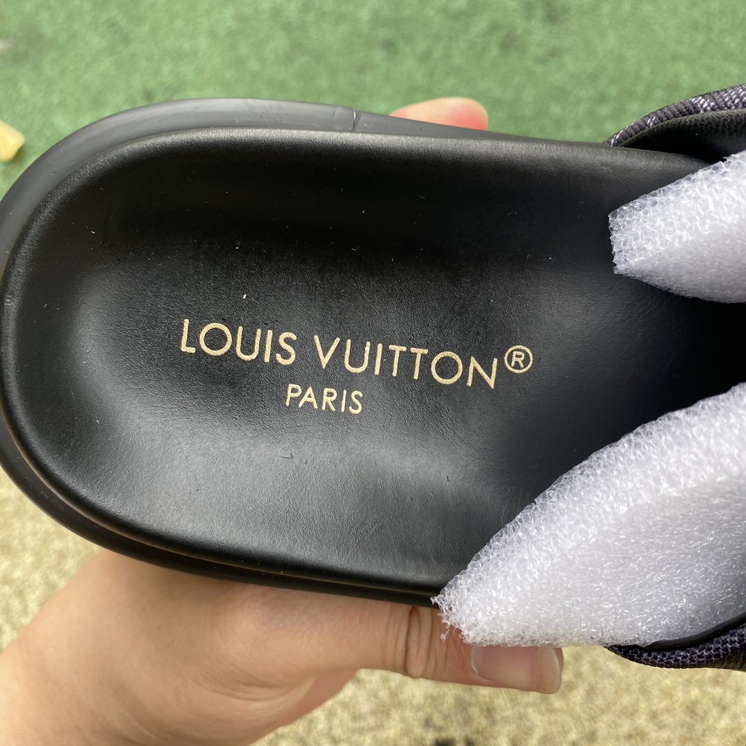 L X V SLIPPERS detail 9