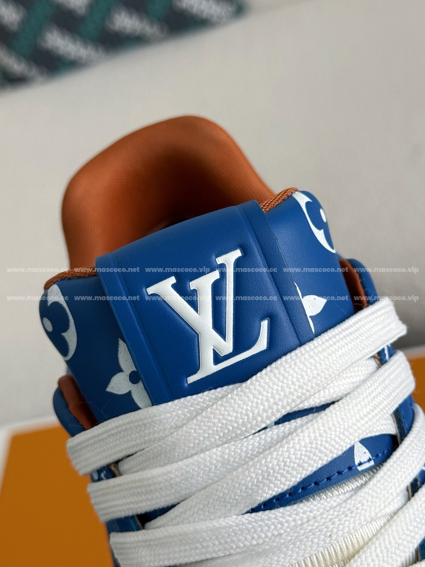 L X V TRAINER SNEAKERS detail 10
