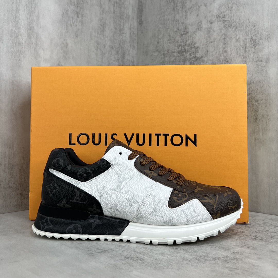 L X V SNEAKERS
