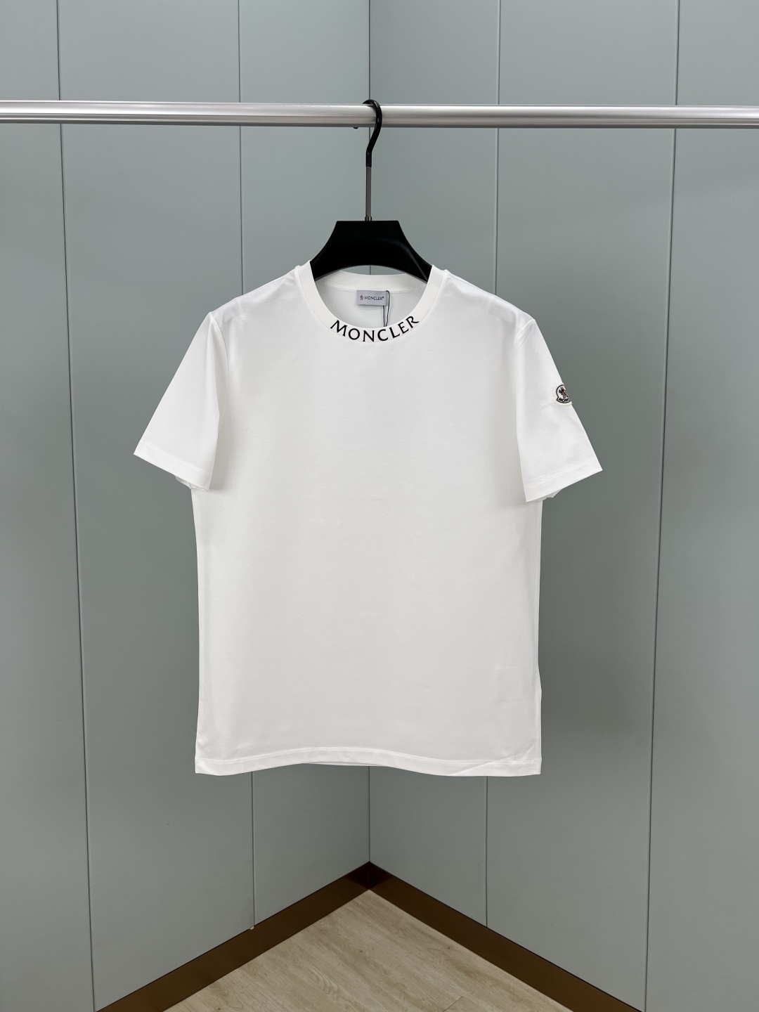 MONC NEW  T-shirt