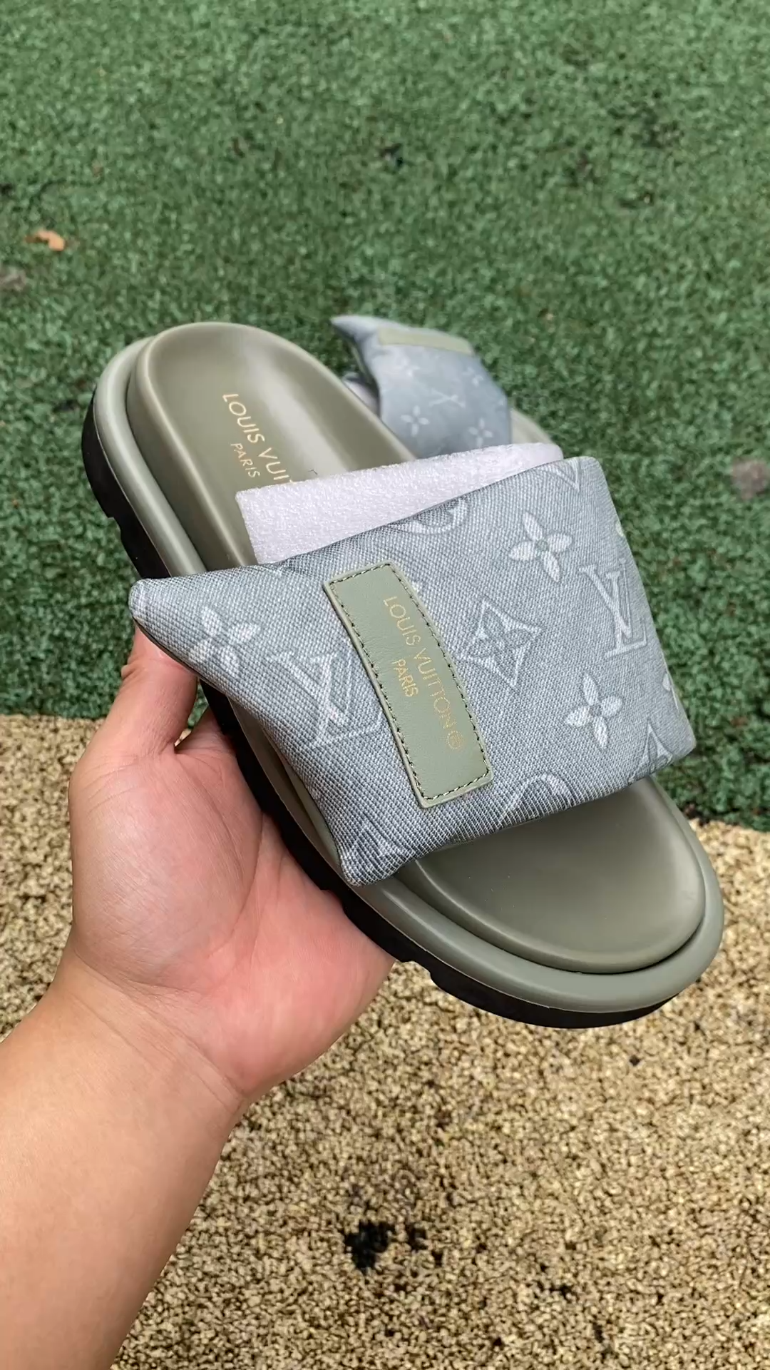 L X V SLIPPERS detail 9