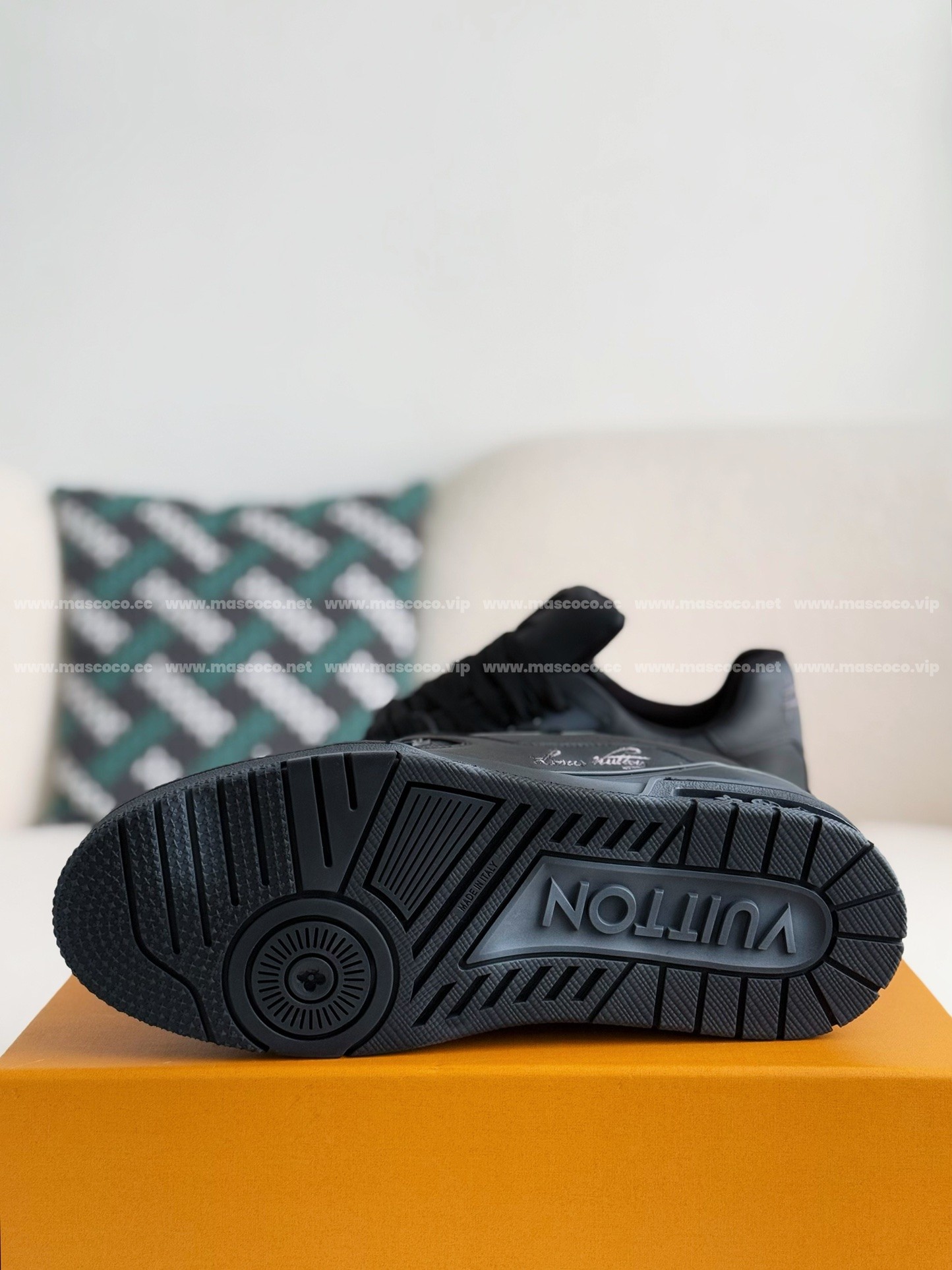 L X V TRAINER SNEAKERS detail 5