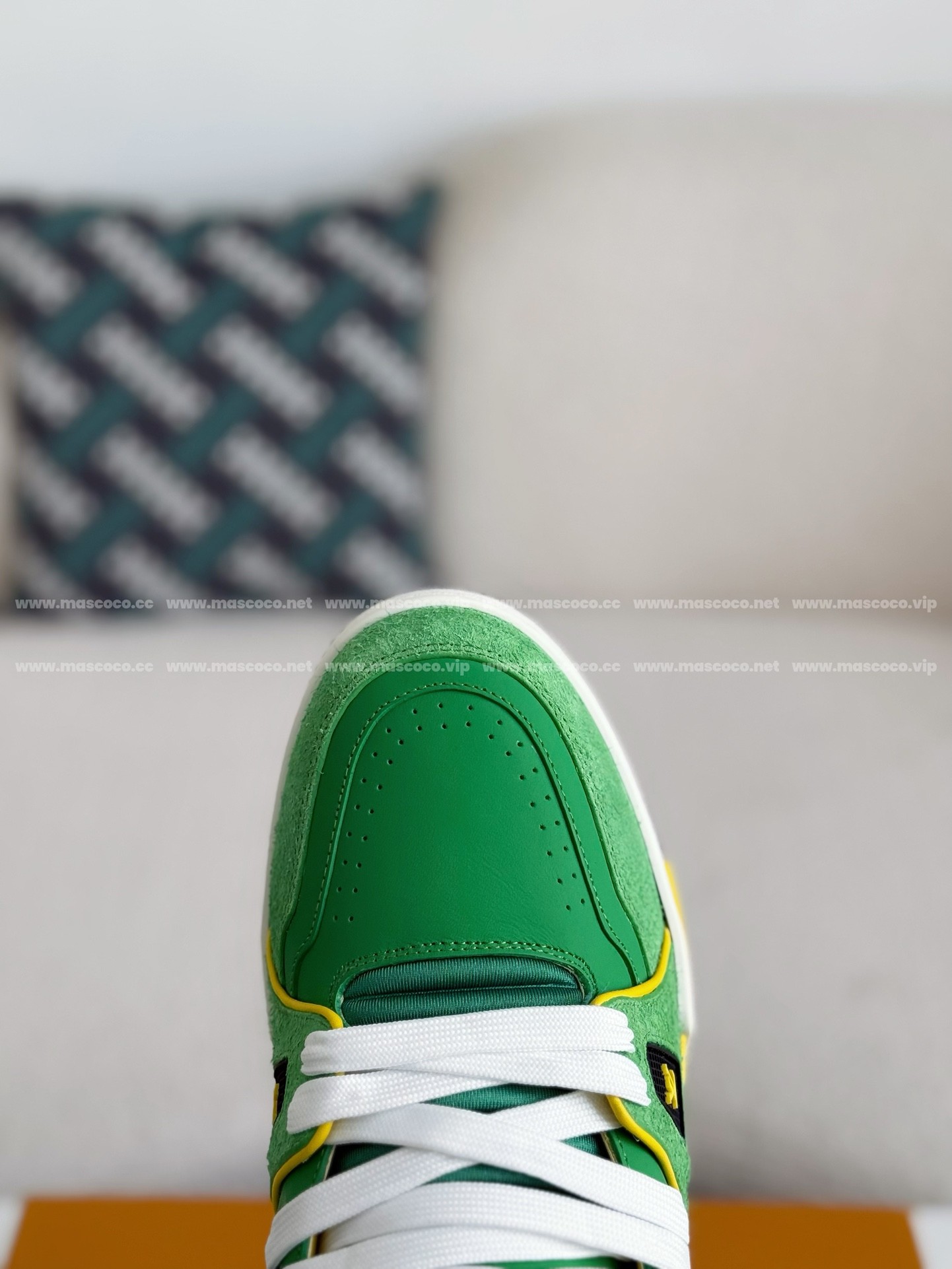 L X V TRAINER SNEAKERS detail 9