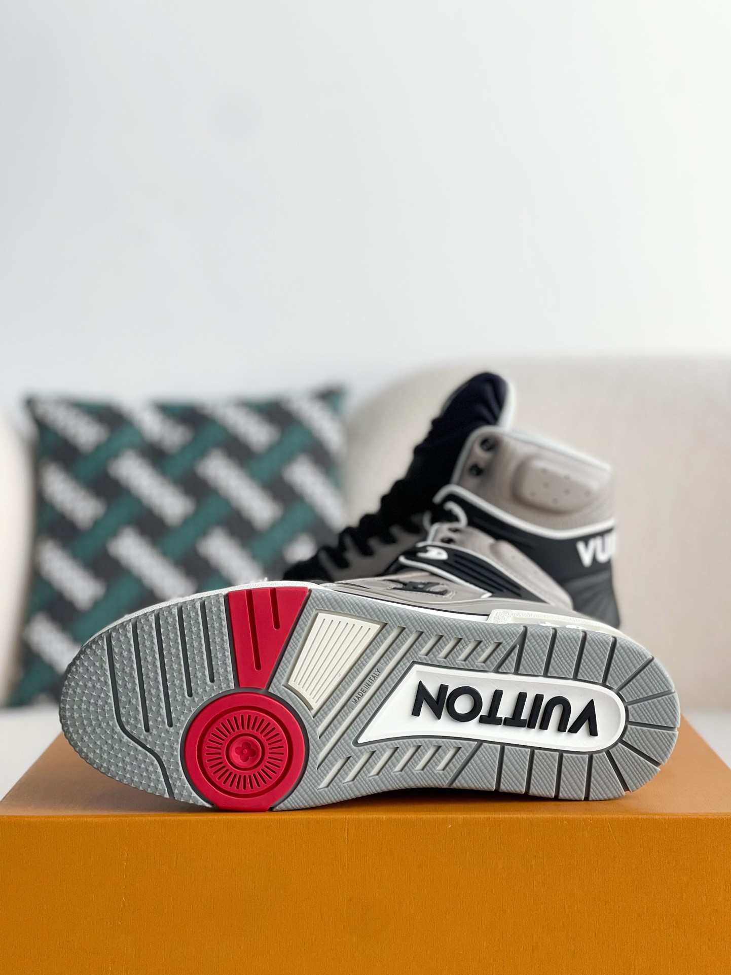 L X V TRAINER SNEAKERS(Men's style) detail 5