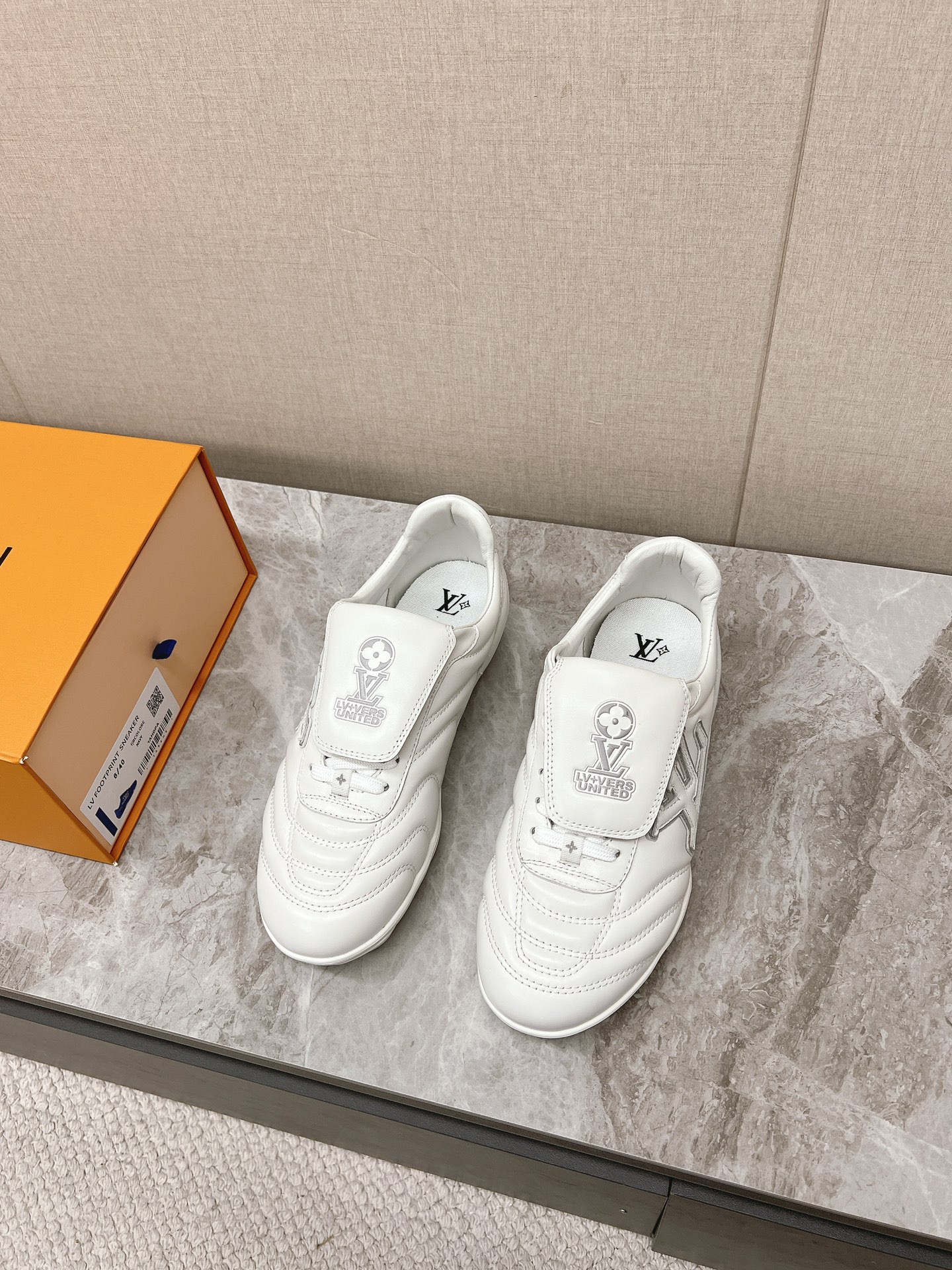 L X V SNEAKERS detail 8