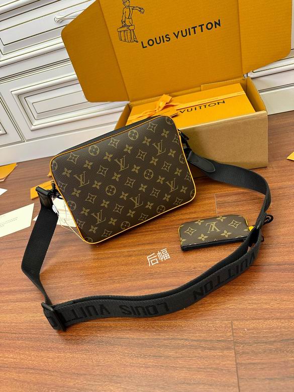 L X V Messenger Bags Size:25*18.5*7cm detail 17