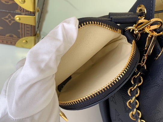 L X V Shoulder bag 22x14x19cm(Multiple colors) detail 17