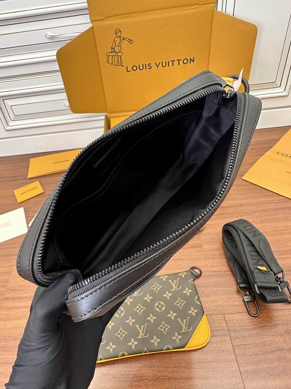 L X V Messenger Bags Size:25*18.5*7cm detail 21