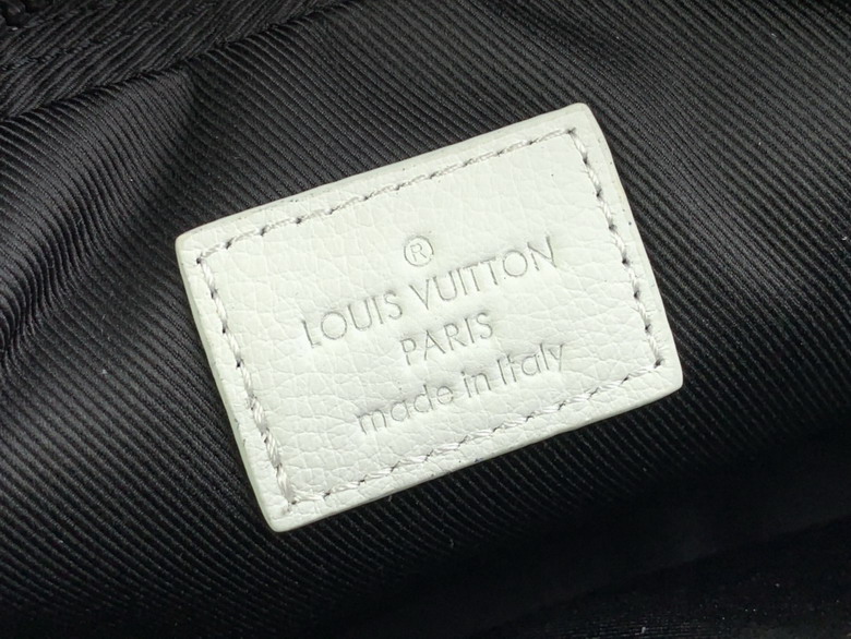 L X V Messenger Bags Size:18.5x11x6.5cm detail 12