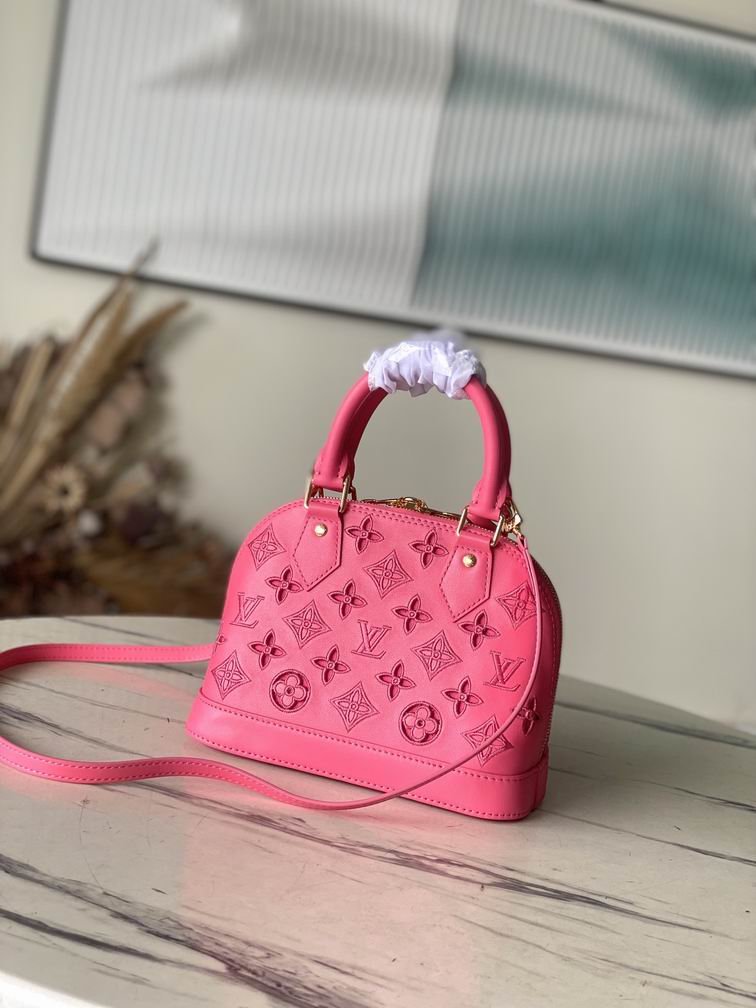 L X V Handbag 23.5x17.5x11.5cm detail 22